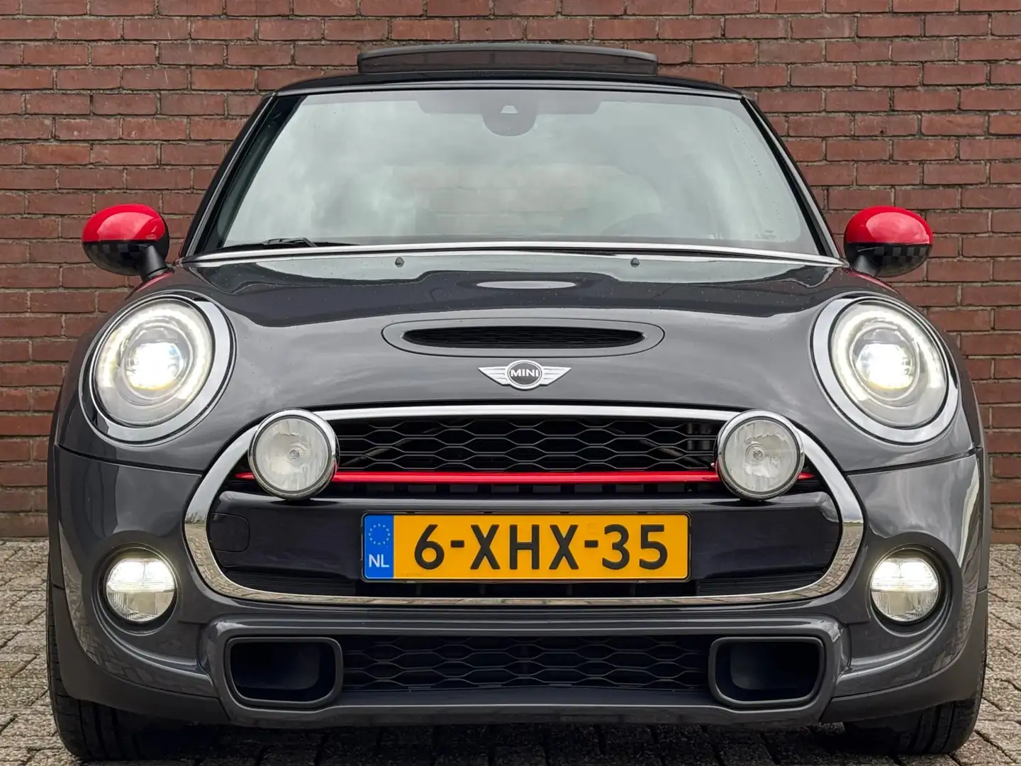 MINI Cooper S Mini 2.0 260 PK | NL-AUTO! | LEDER | PANODAK! siva - 2