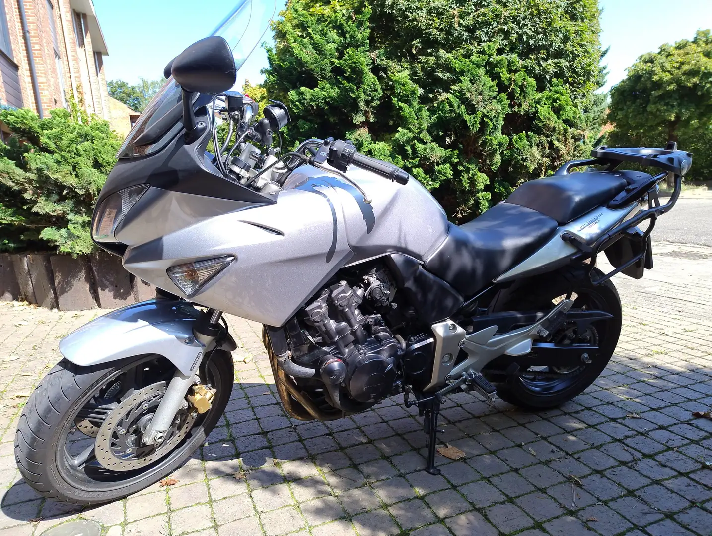 Honda CBF 600 Zilver - 1