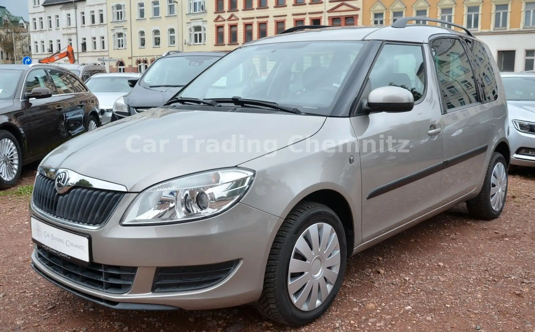 Skoda Roomster Plus Edition 1.4 Klimaautomatik 1. Hand Braun - 1