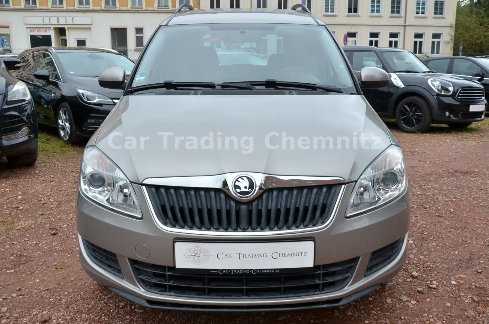 Skoda Roomster Plus Edition 1.4 Klimaautomatik 1. Hand Braun - 2