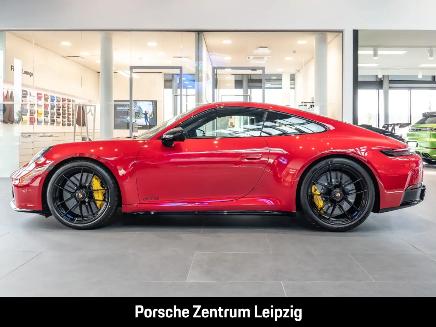 Porsche 992 911 Carrera GTS PCCB PDCC Burmester Clubleder LED Rouge - 2