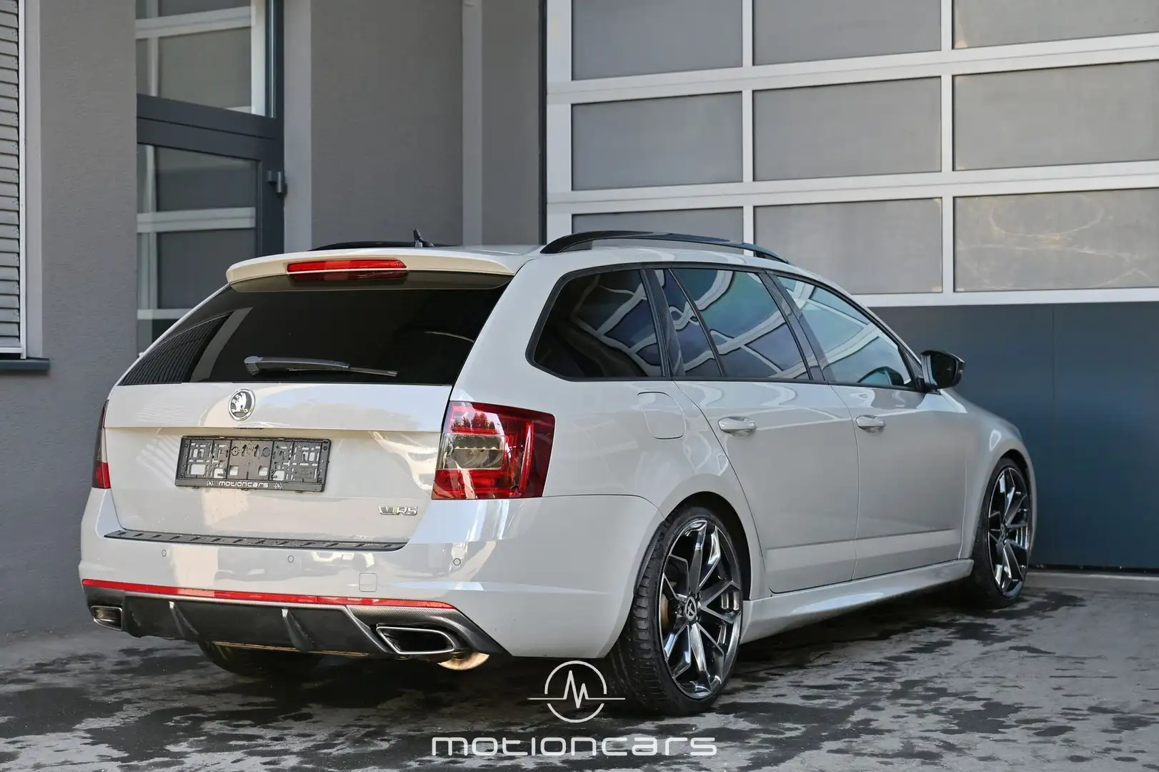 Skoda Octavia RS Green tec 2,0 TSI Pickerl NEU Stříbrná - 2