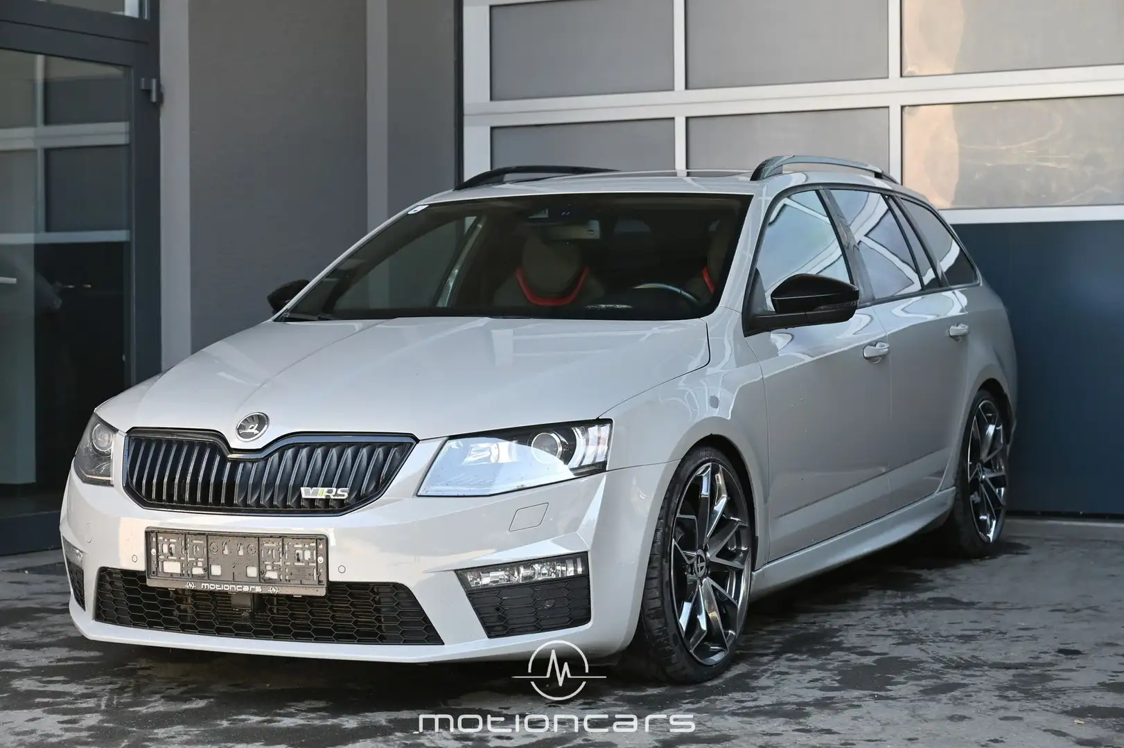 Skoda Octavia RS Green tec 2,0 TSI Pickerl NEU Argent - 1