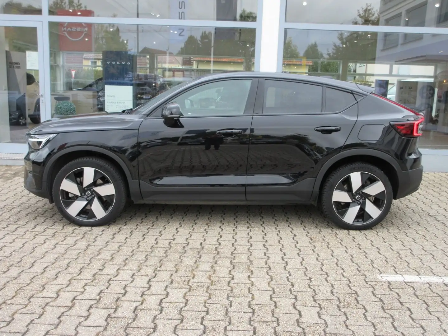 Volvo C40 Ultimate Recharge Pure Electric AWD Schwarz - 2