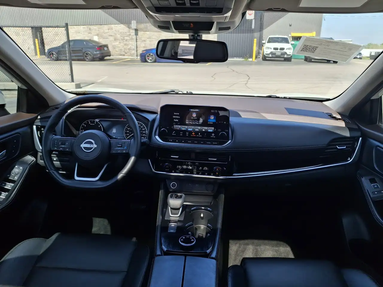 Nissan Rogue снимка Nissan Rogue