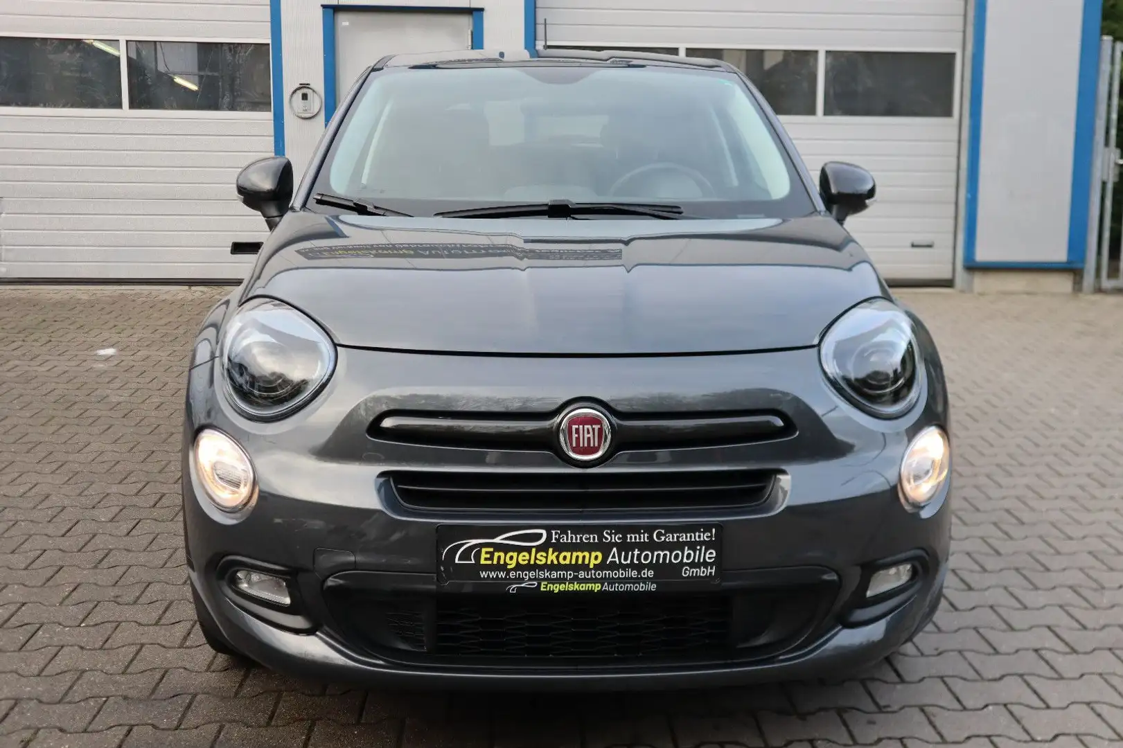 Fiat 500X 1.6 S-Design City Look/NAVI/LEDER/PDC/MFL Grau - 2