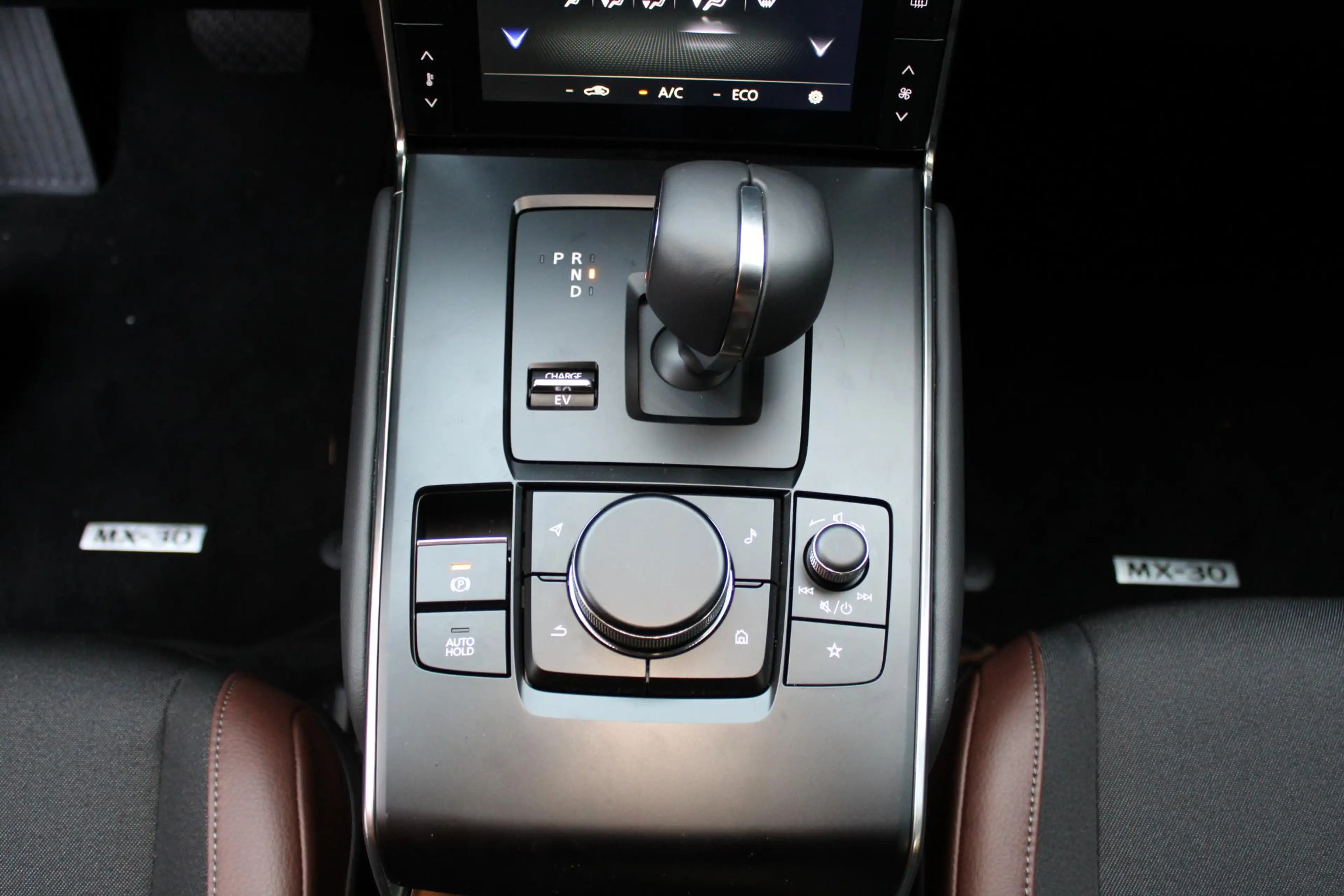 Mazda MX-30 e-SkyActiv R-EV 170 Advantage , Demovoordeel € 10. — photo 23