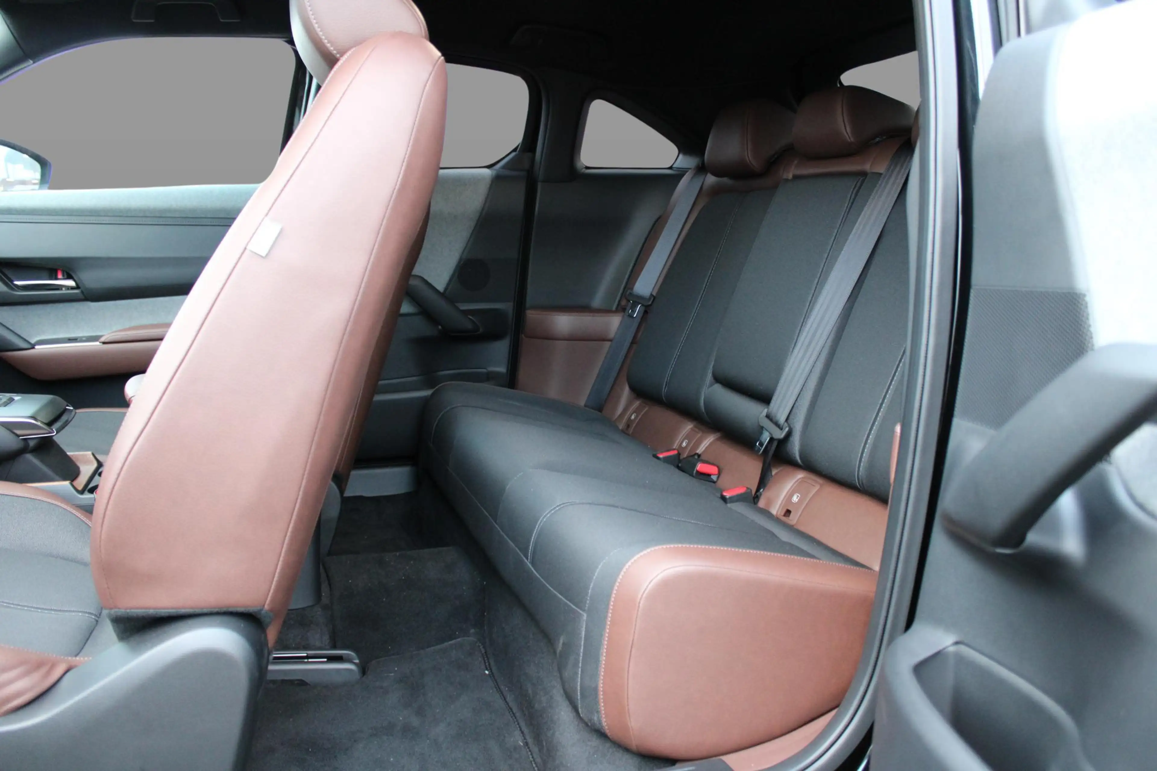 Mazda MX-30 e-SkyActiv R-EV 170 Advantage , Demovoordeel € 10. — photo 25