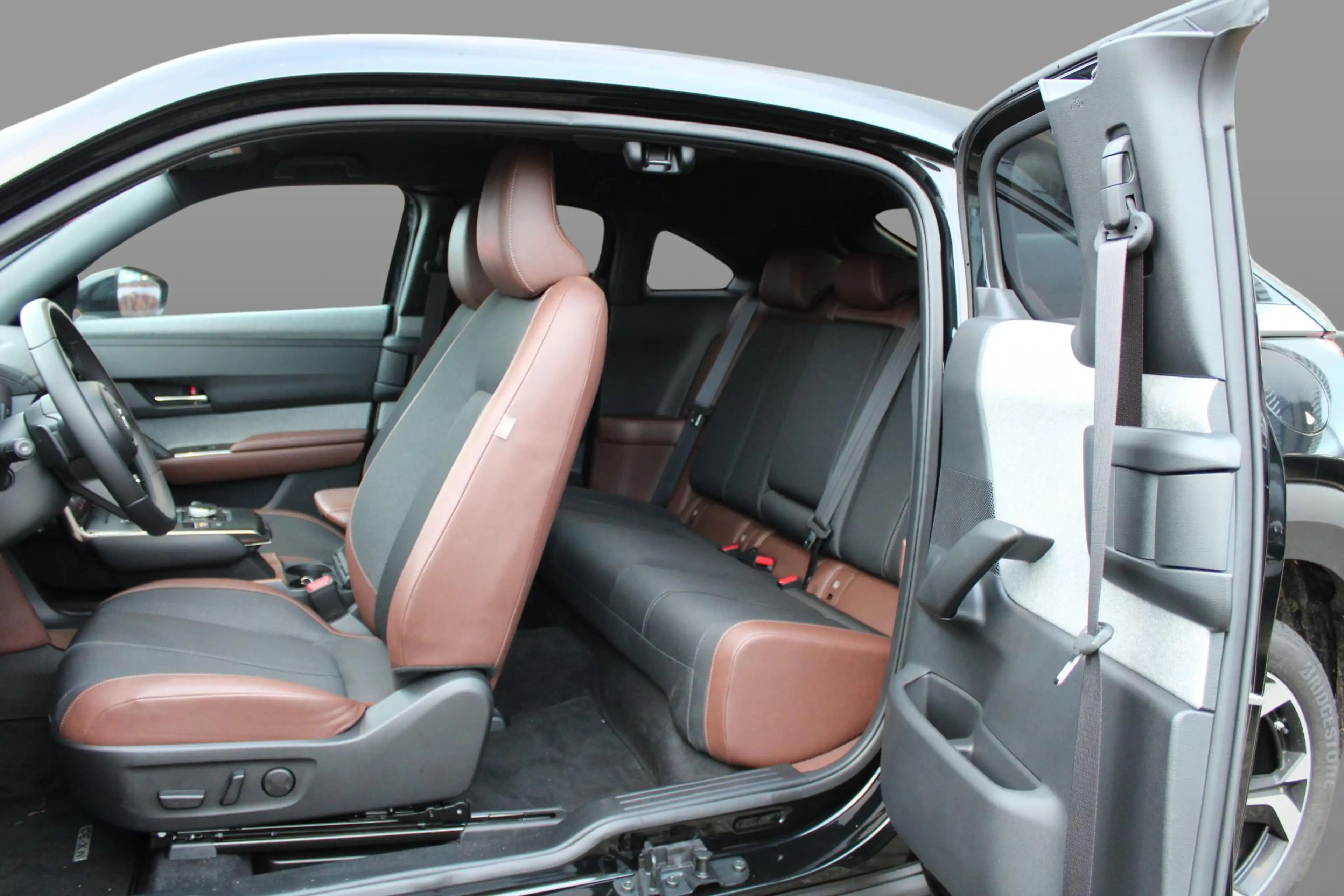 Mazda MX-30 e-SkyActiv R-EV 170 Advantage , Demovoordeel € 10. — photo 24