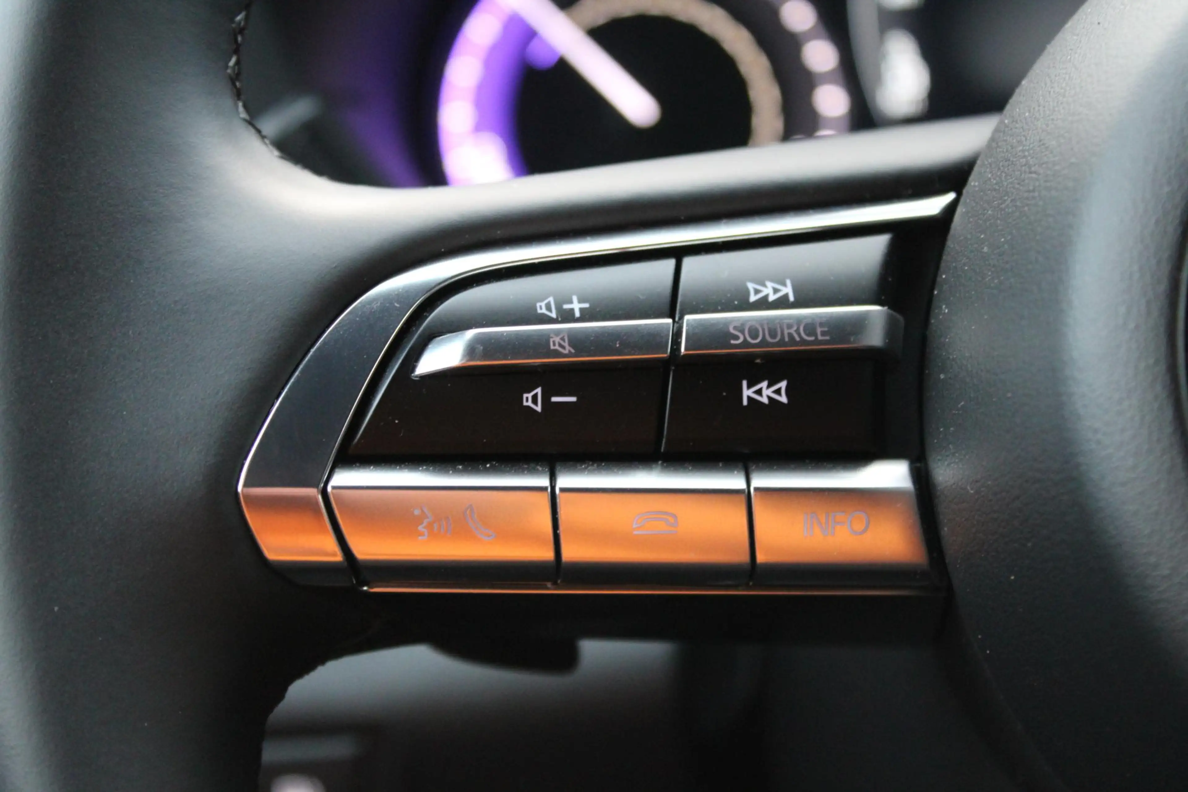 Mazda MX-30 e-SkyActiv R-EV 170 Advantage , Demovoordeel € 10. — photo 15