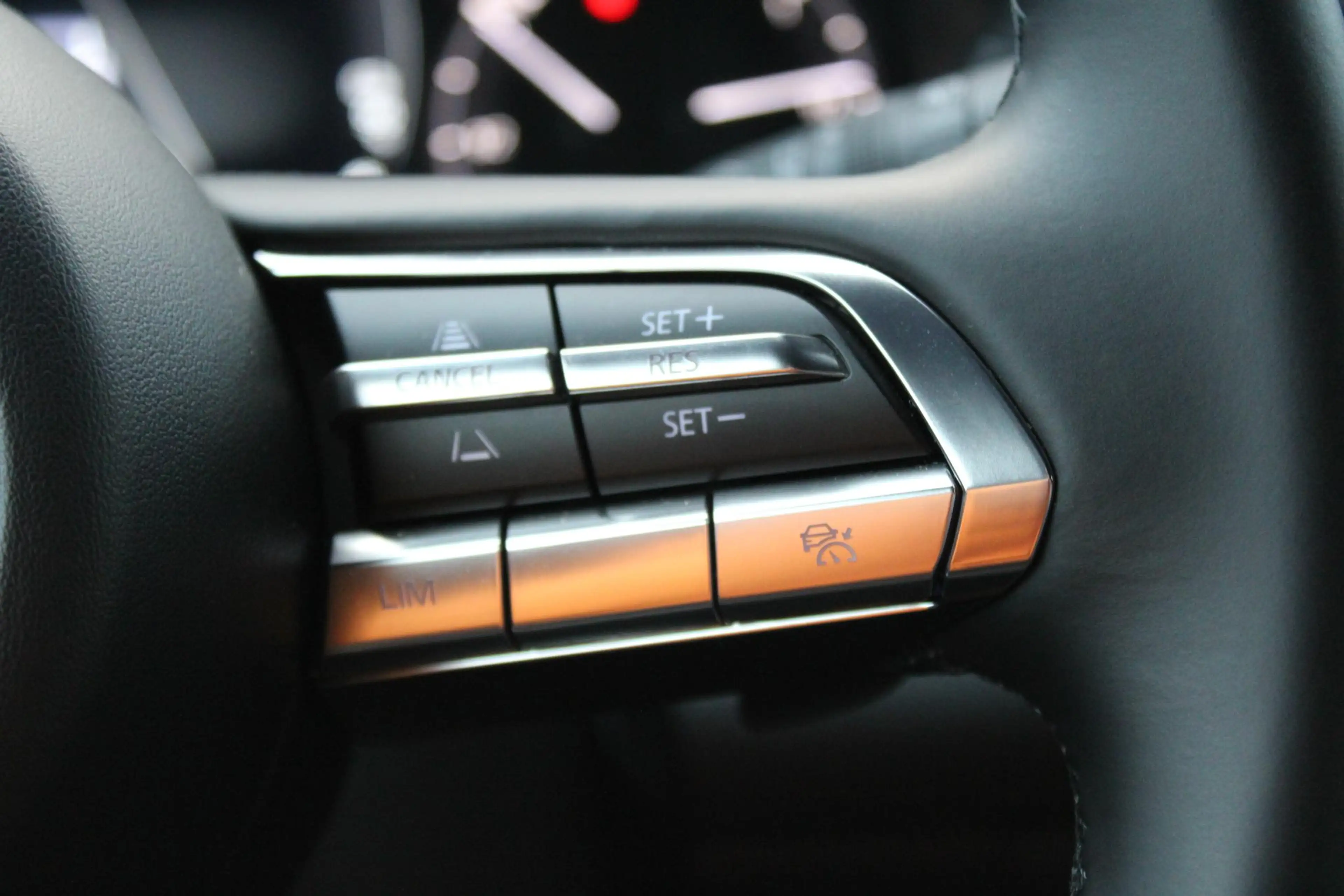 Mazda MX-30 e-SkyActiv R-EV 170 Advantage , Demovoordeel € 10. — photo 16
