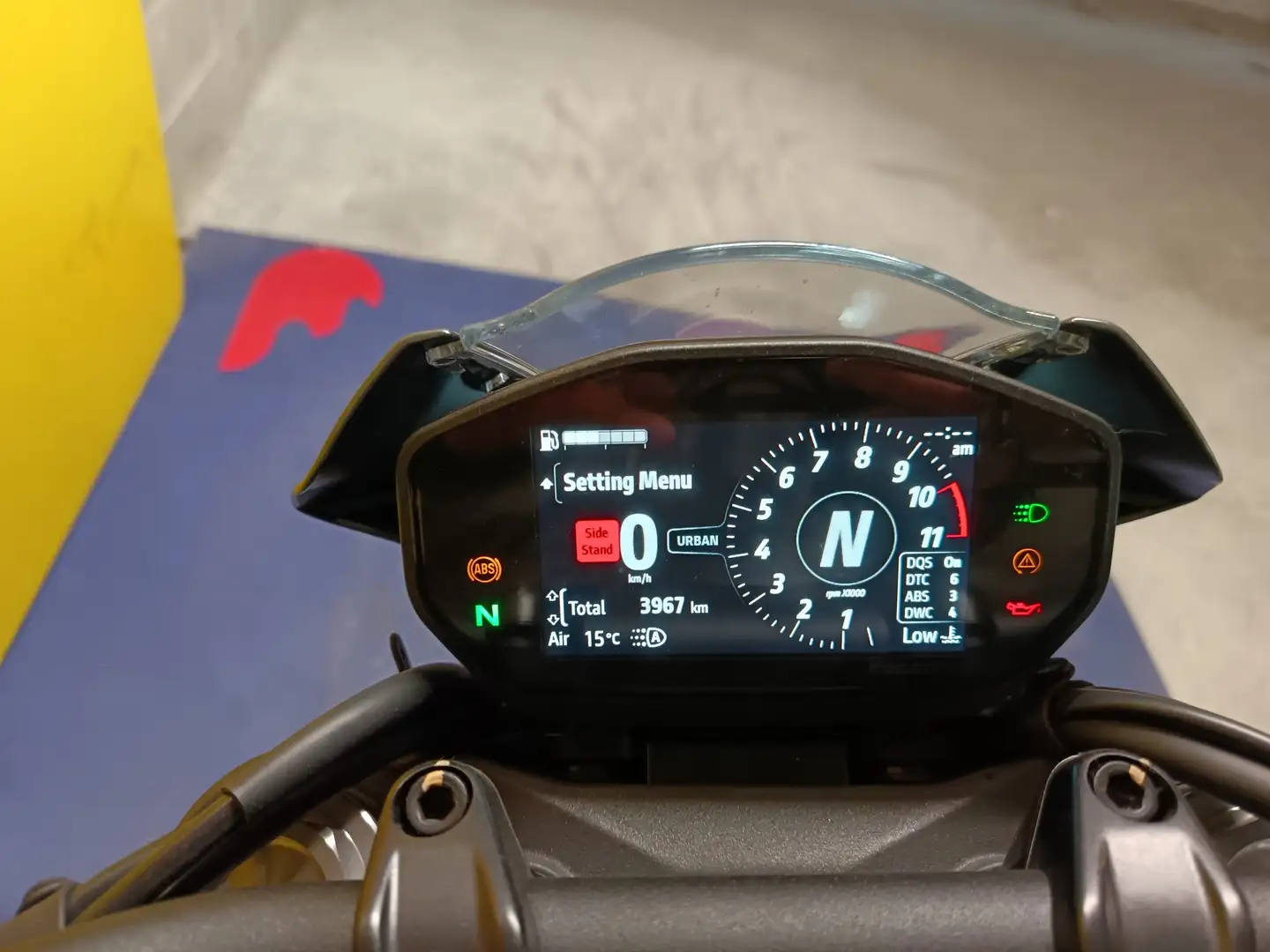 Ducati Monster 937 PLUS Grigio - 2