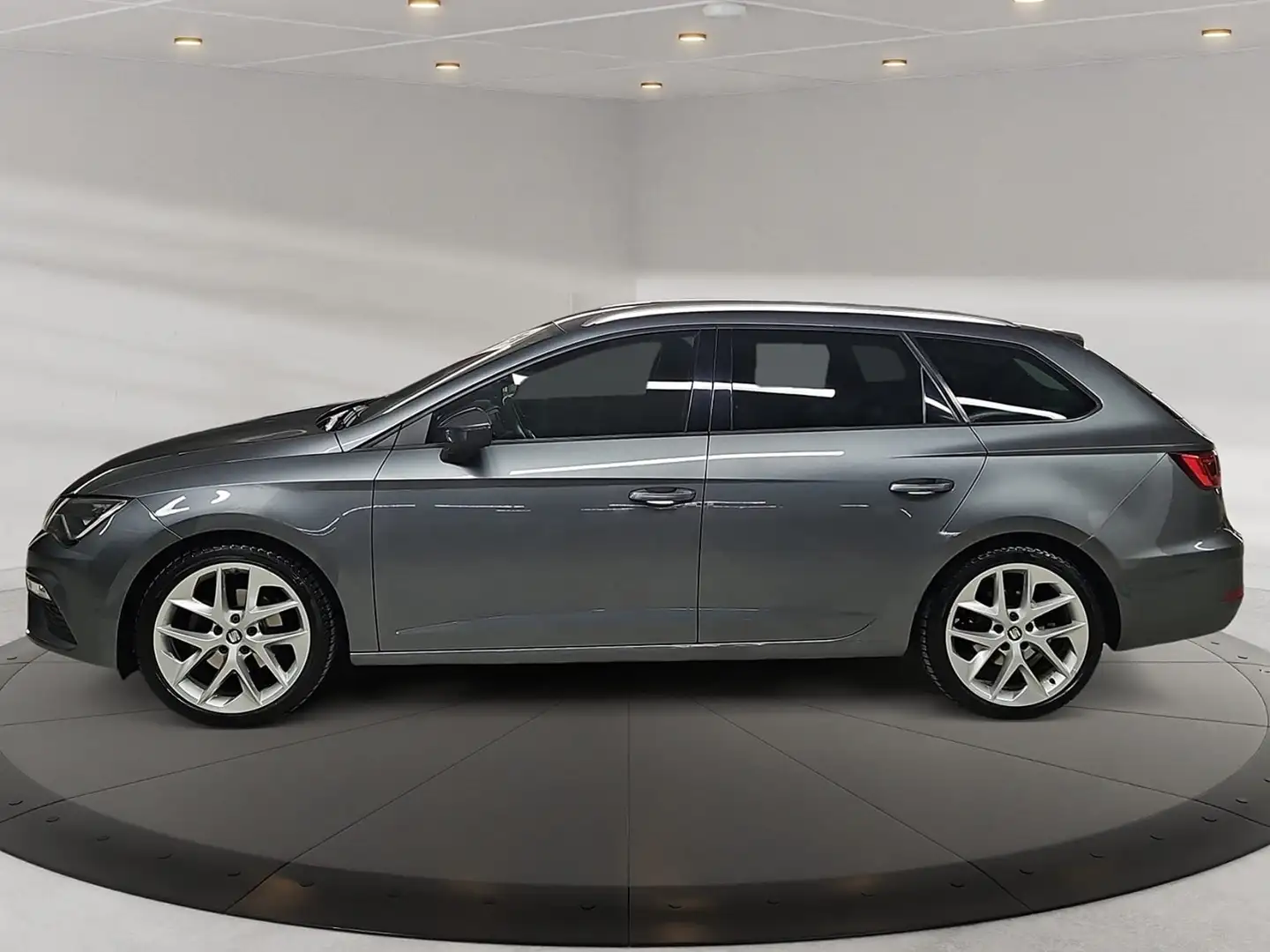 SEAT Leon ST * 3x FR * 2. BESITZ * WENIG KM * LED * KAMERA * Grau - 2