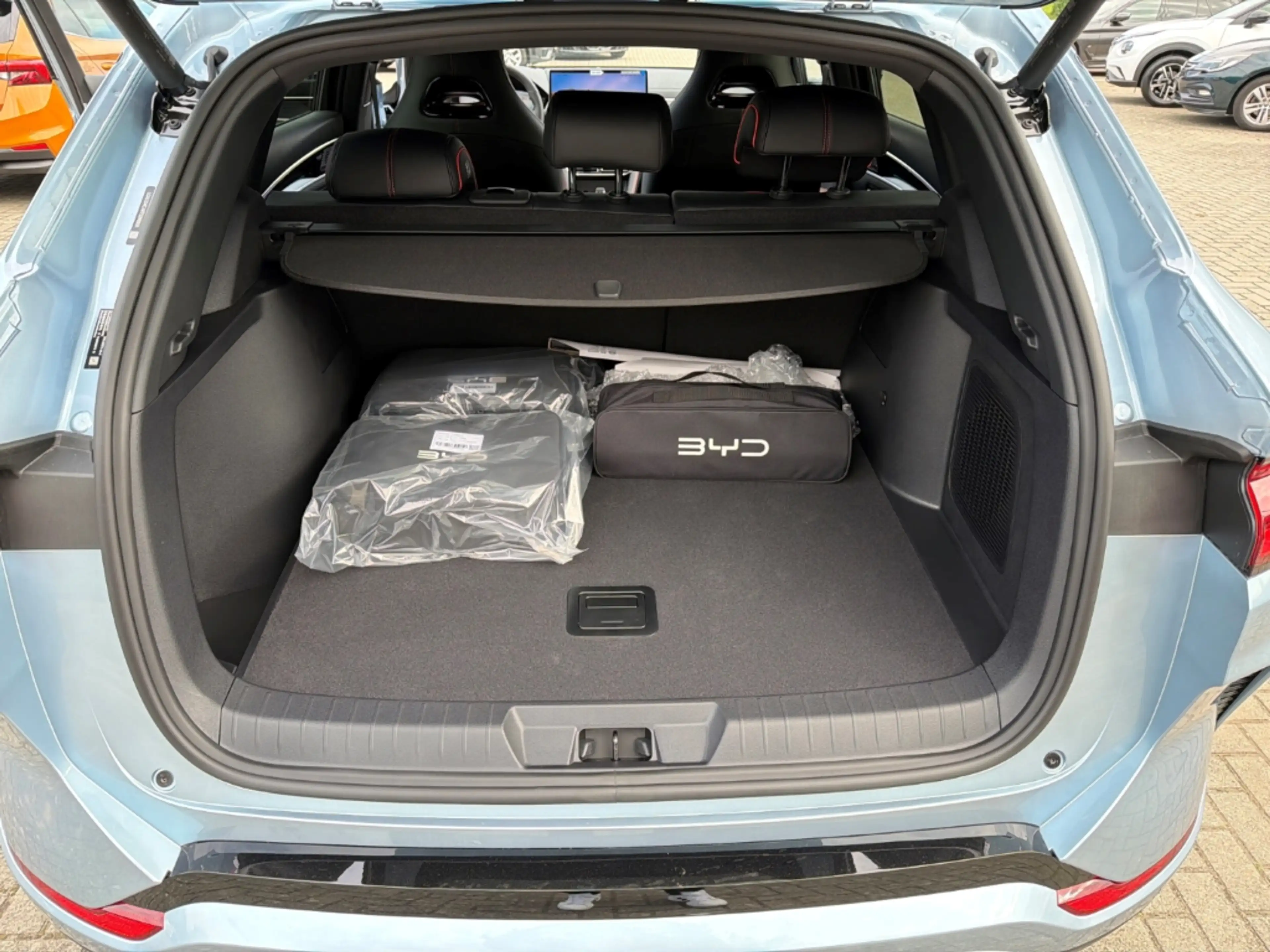 BYD Seal U DM-i Design HUD El. Panodach Leder Digitales Cockp — photo 11