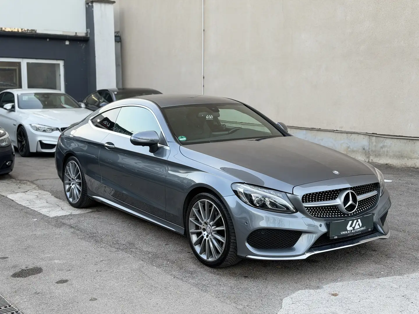 Mercedes-Benz C 220 C 220d AMG-Line Grau - 2