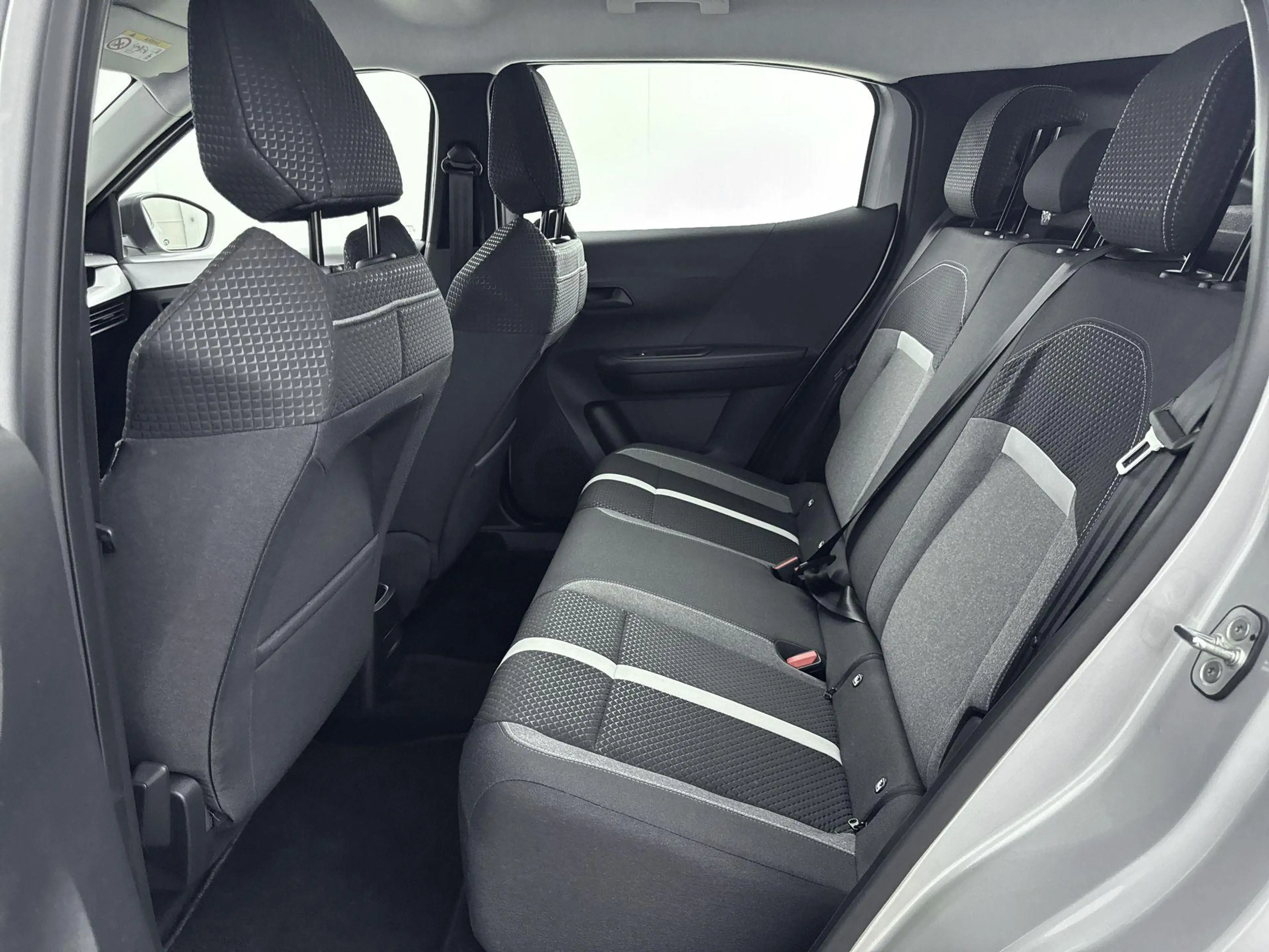 Opel Frontera 118 pk 44 kWh Electric Edition | Stuur/Voorruit/St — photo 14