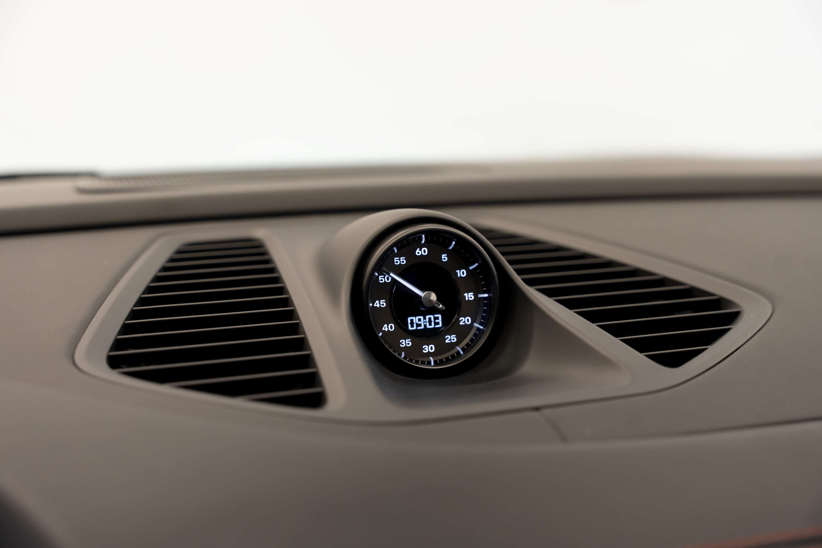 2024 Porsche Macan Electric Turbo | Bose | thumb 23