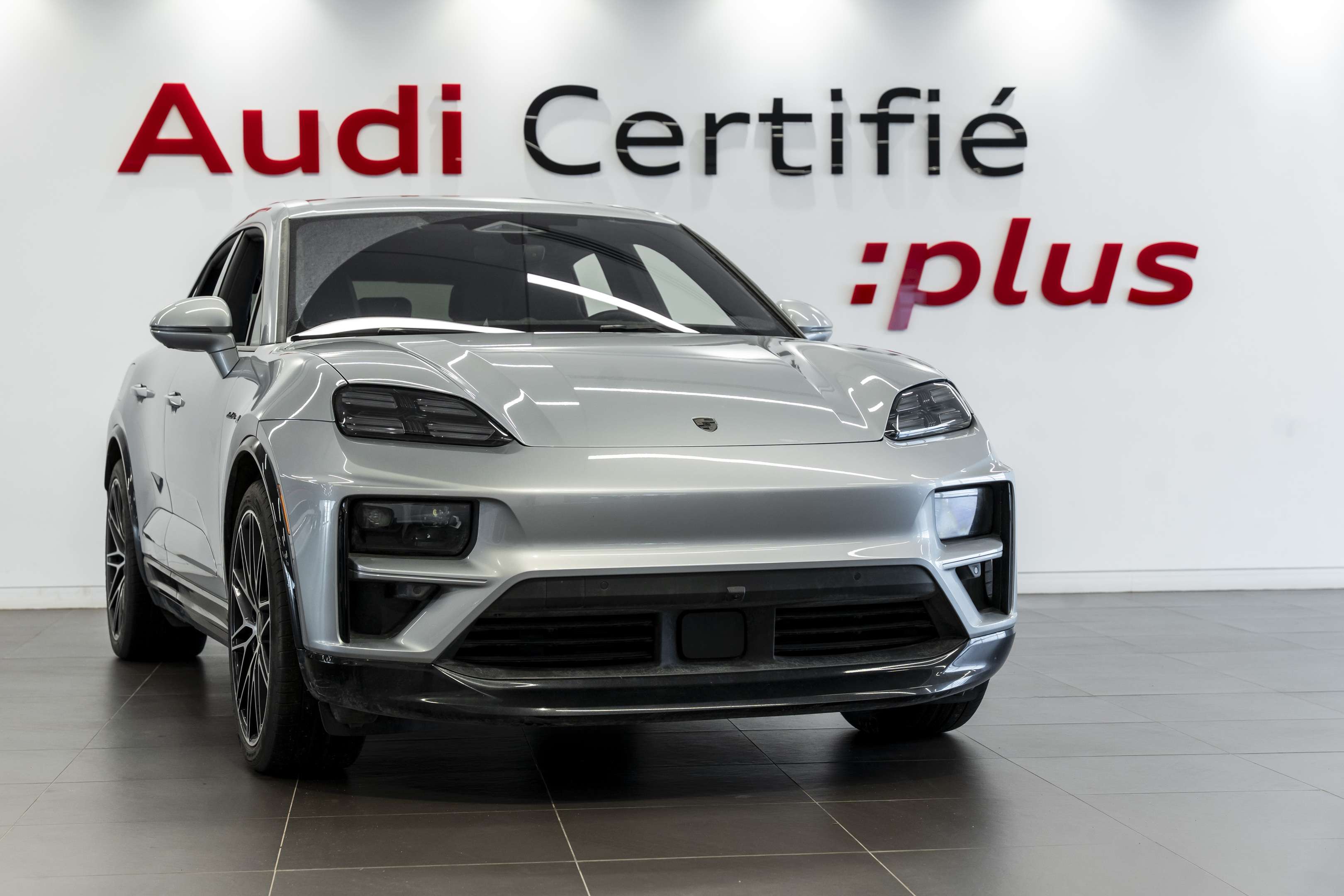 2024 Porsche Macan Electric Turbo | Bose |