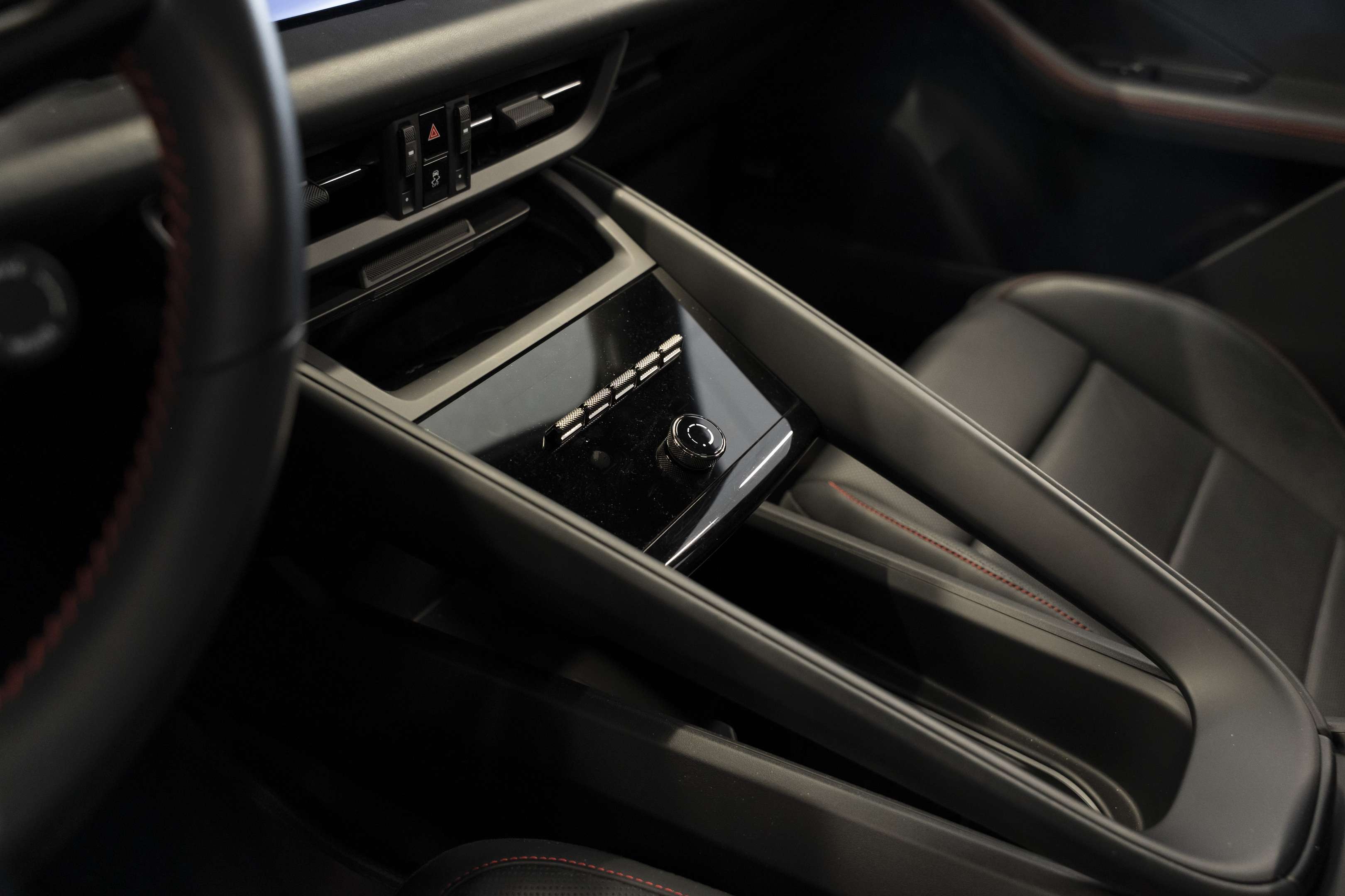 2024 Porsche Macan Electric Turbo | Bose | thumb 18