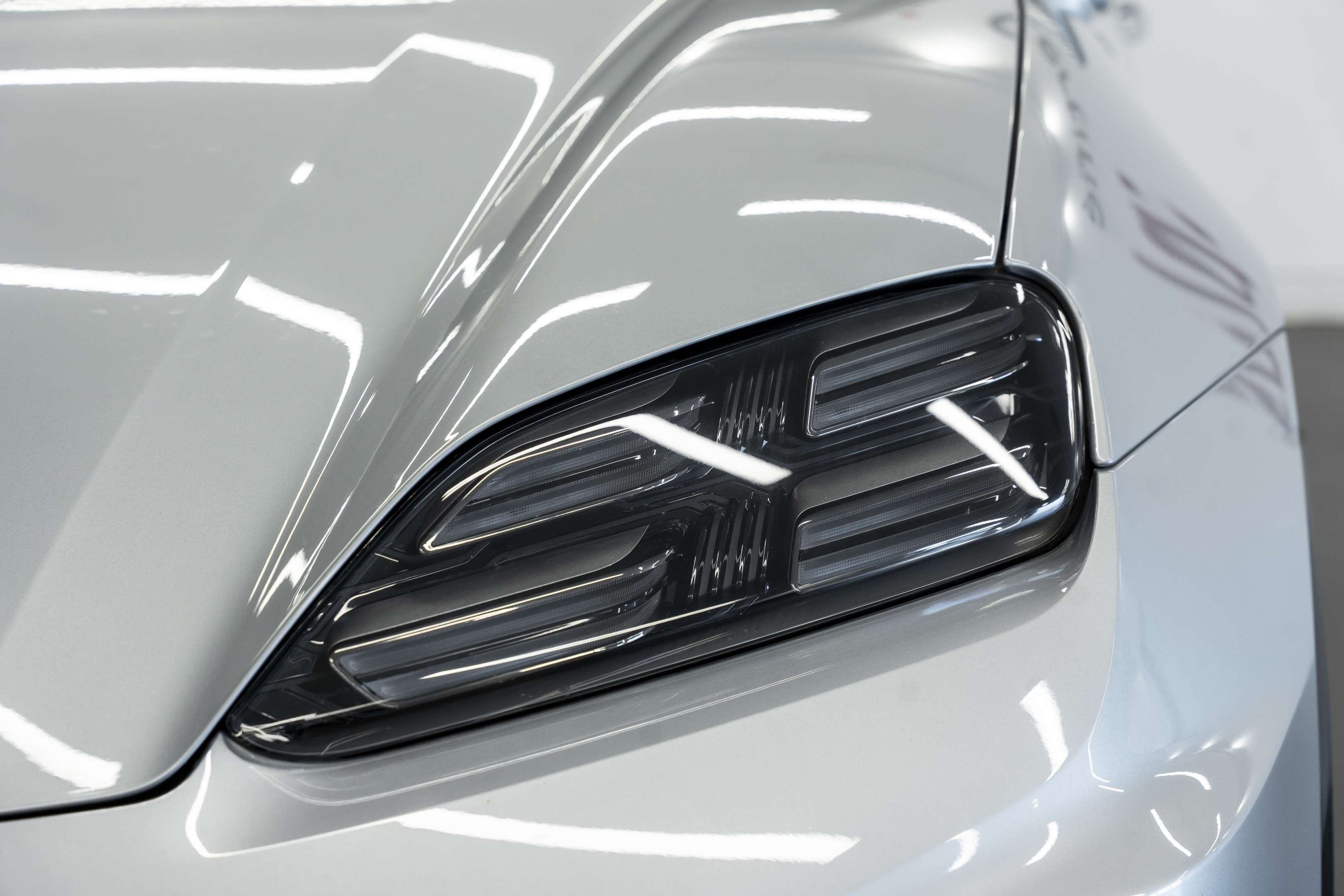 2024 Porsche Macan Electric Turbo | Bose | thumb 8