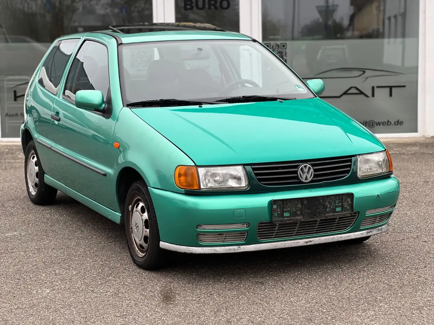 Volkswagen Polo - 2