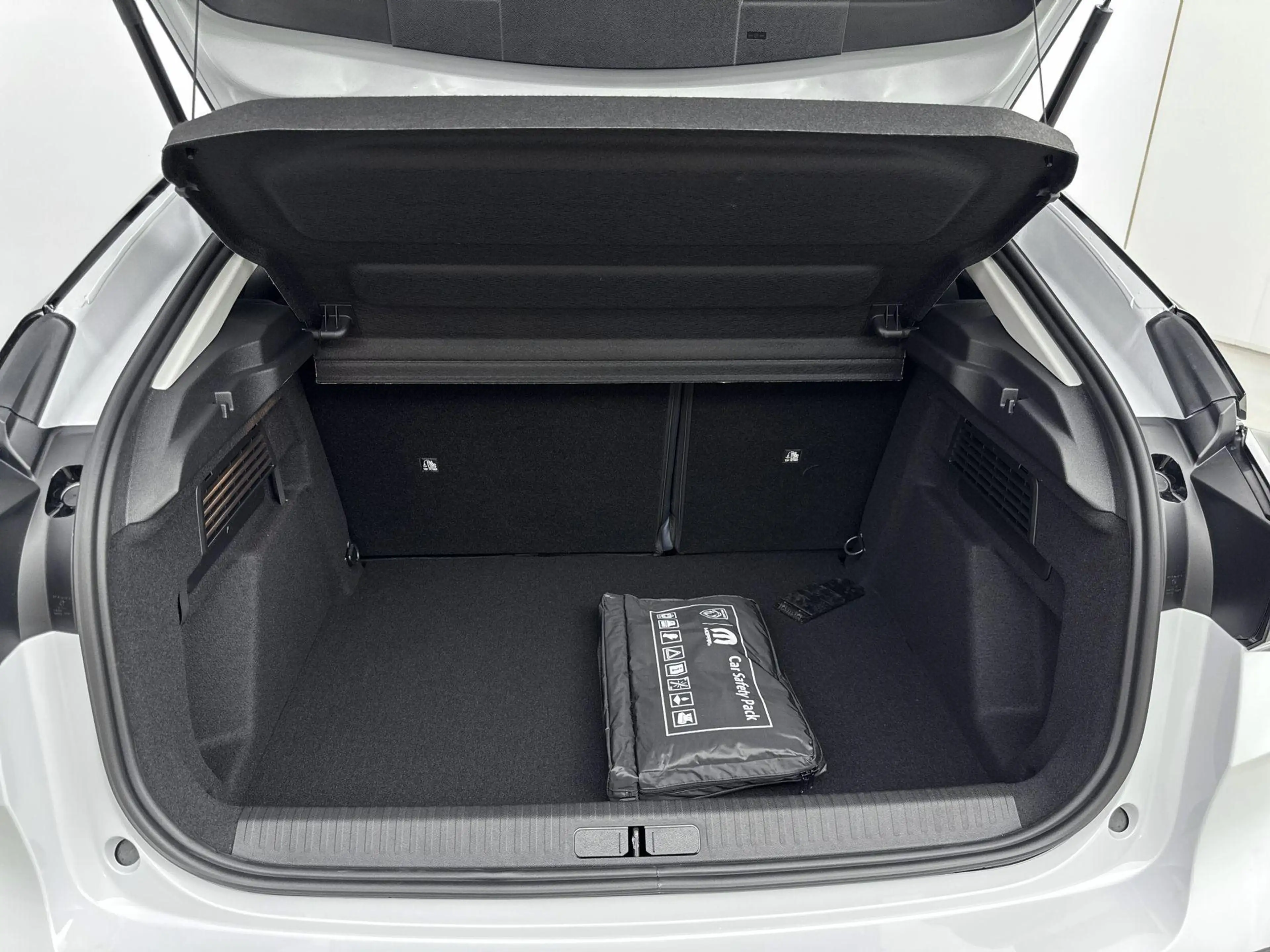 Citroen E-C4 Electric Collection 156pk Extended range 54 kWh | DEMO DEAL — photo 14