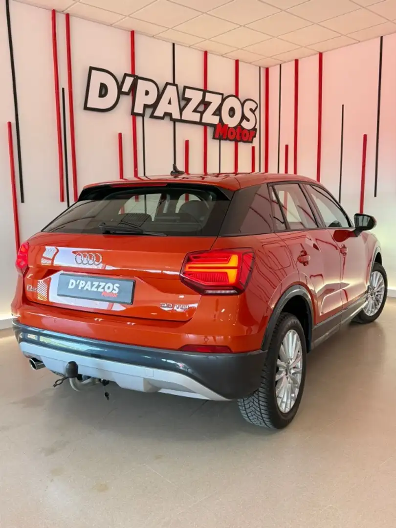 Audi Q2 30 TDI Sport 85kW Naranja - 2