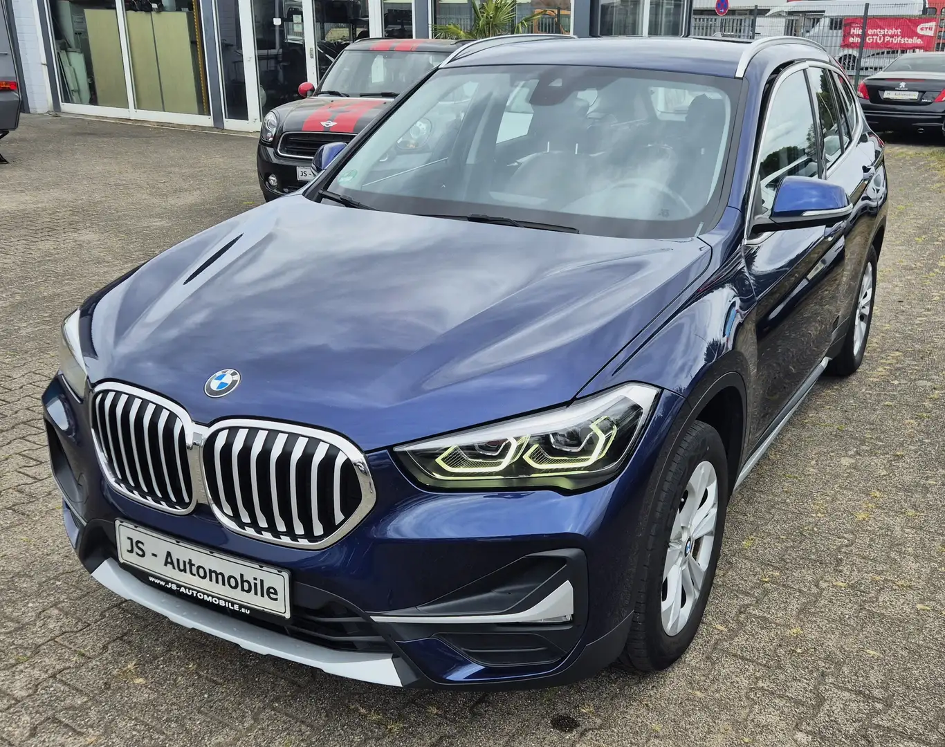 BMW X1 sDRIVE 18d xLINE T-LEDER NAVI SHZ PDC LED LM 1.HD Bleu - 1