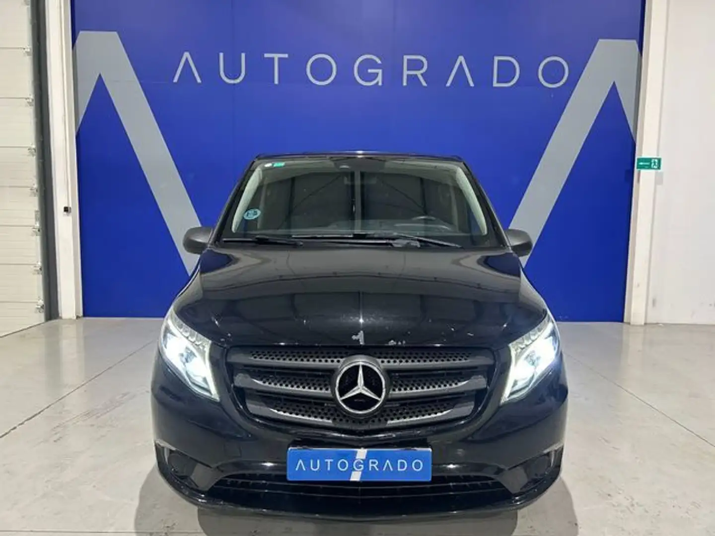 Mercedes-Benz Vito Tourer 116 CDI Pro Larga 9G-Tronic Zwart - 2