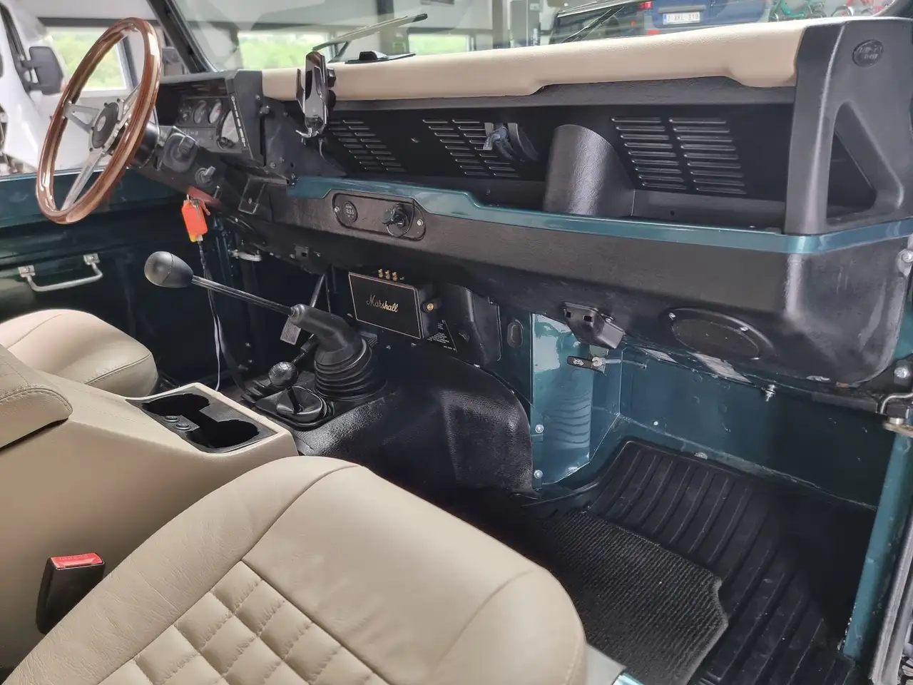 Land Rover Defender TYPE 90 * FULL RESTAURER * TURBO DIESEL, foto 11