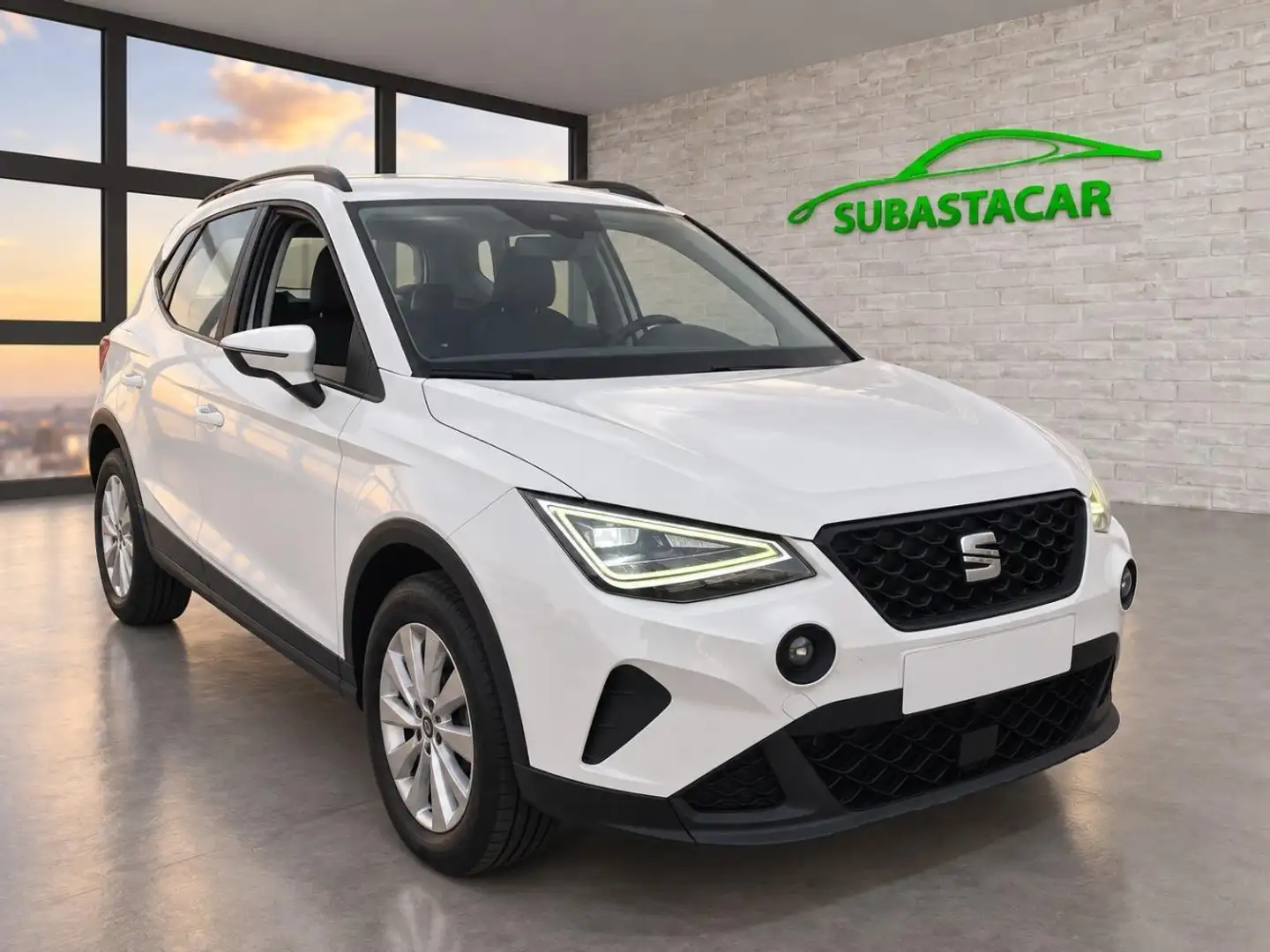 SEAT Arona 1.0 TSI 81kW (110CV) Style Plus Blanco - 1