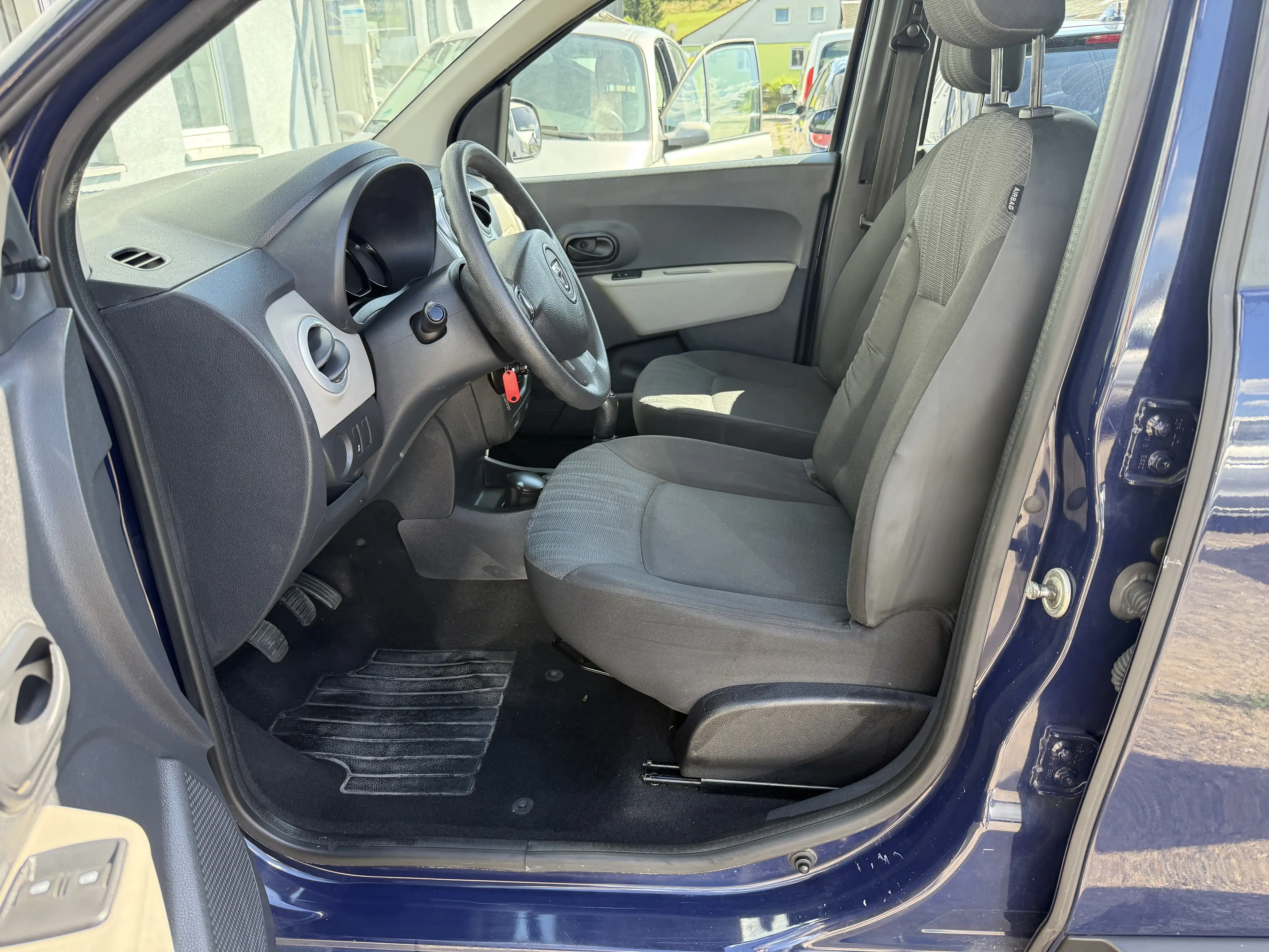 Dacia Lodgy Ambiance 7 Sitzer — photo 5