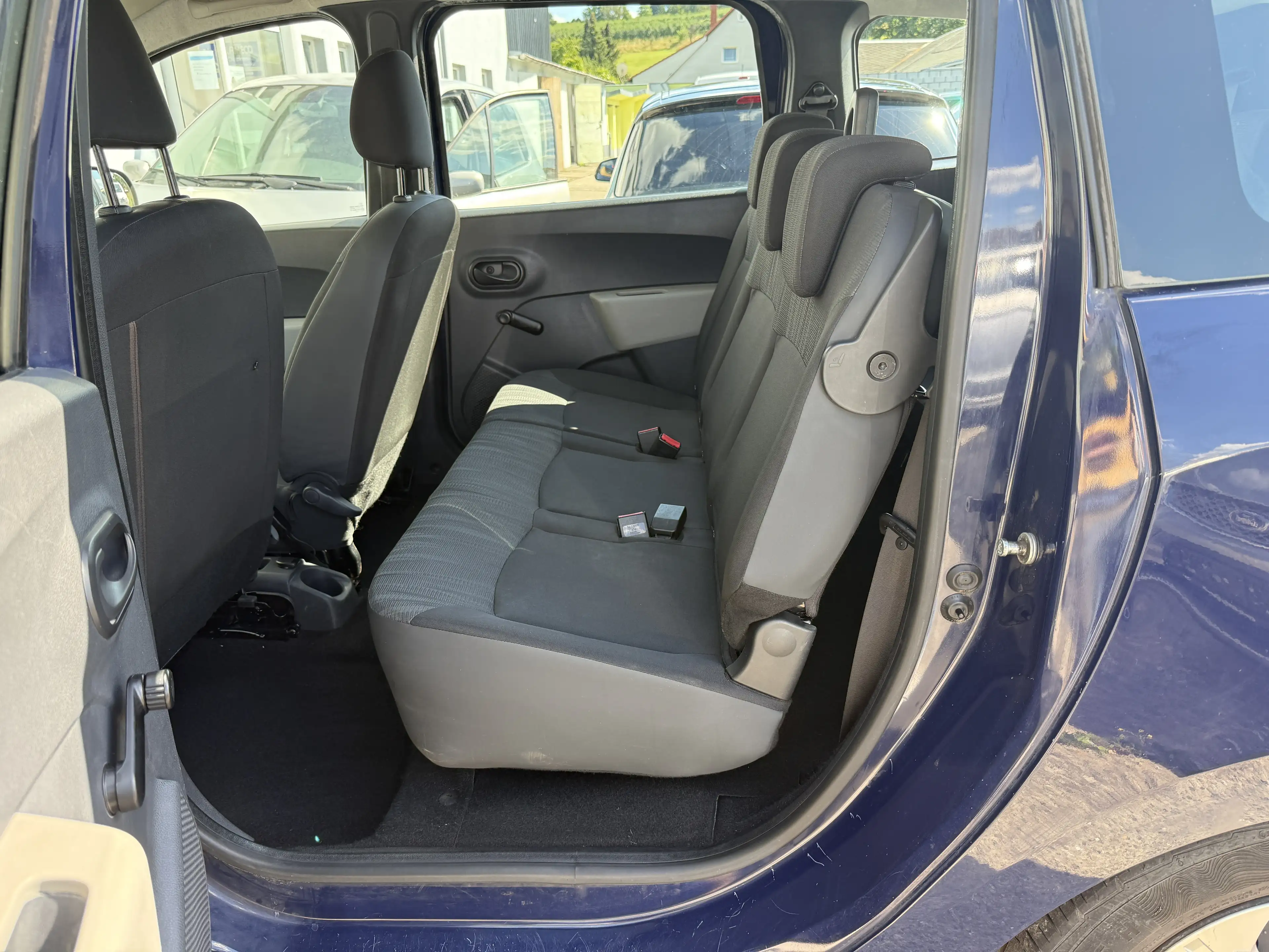 Dacia Lodgy Ambiance 7 Sitzer — photo 7