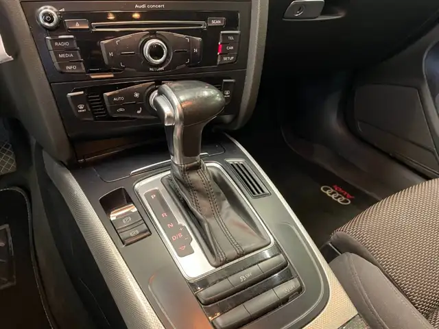 Audi A4 view 8