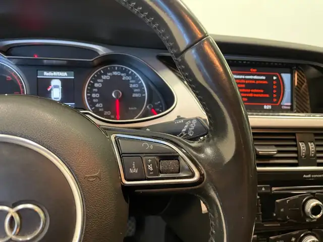 Audi A4 view 18