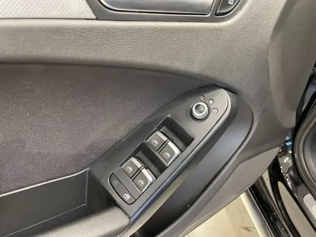 Audi A4 view 25