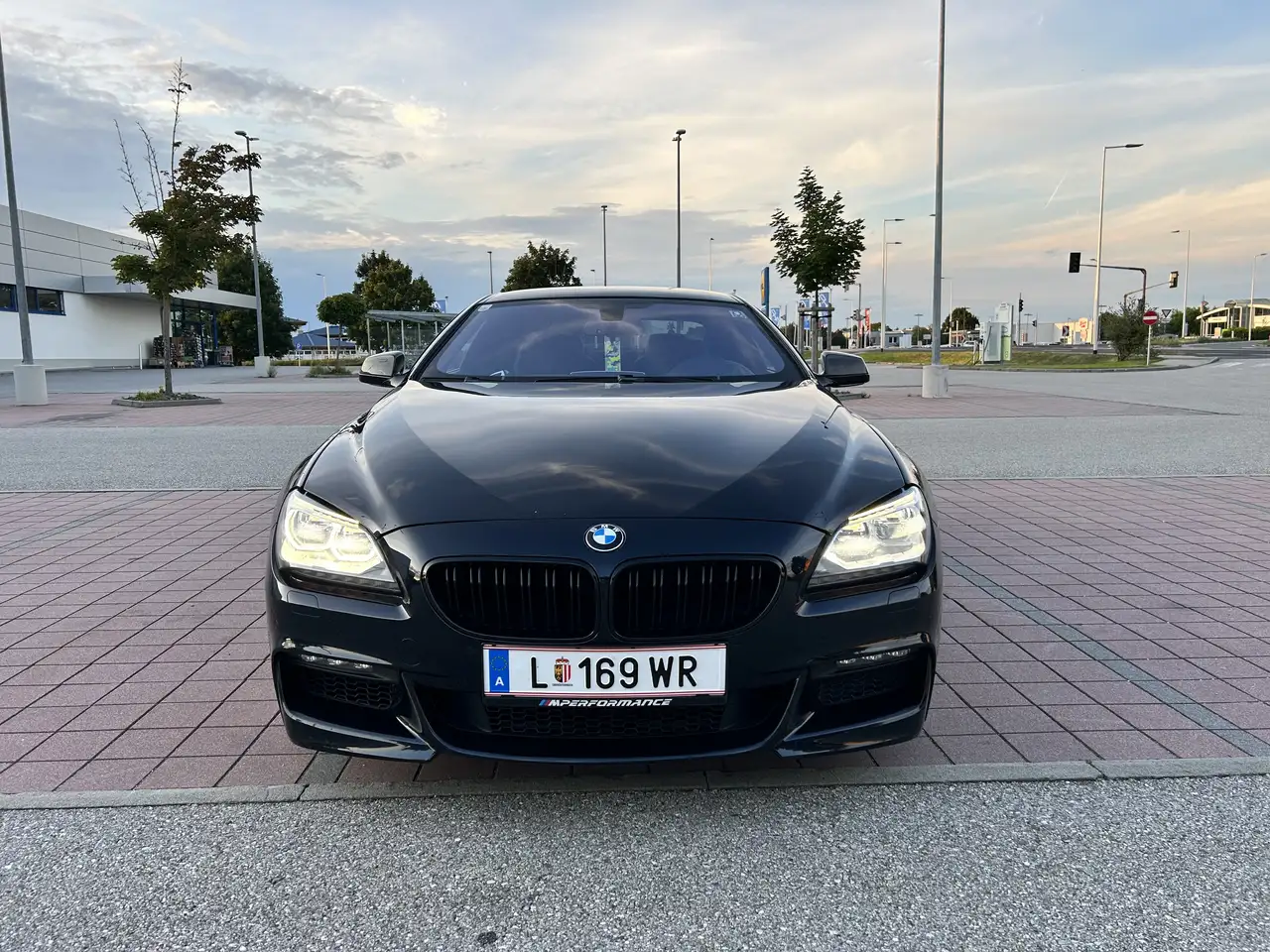 BMW 650