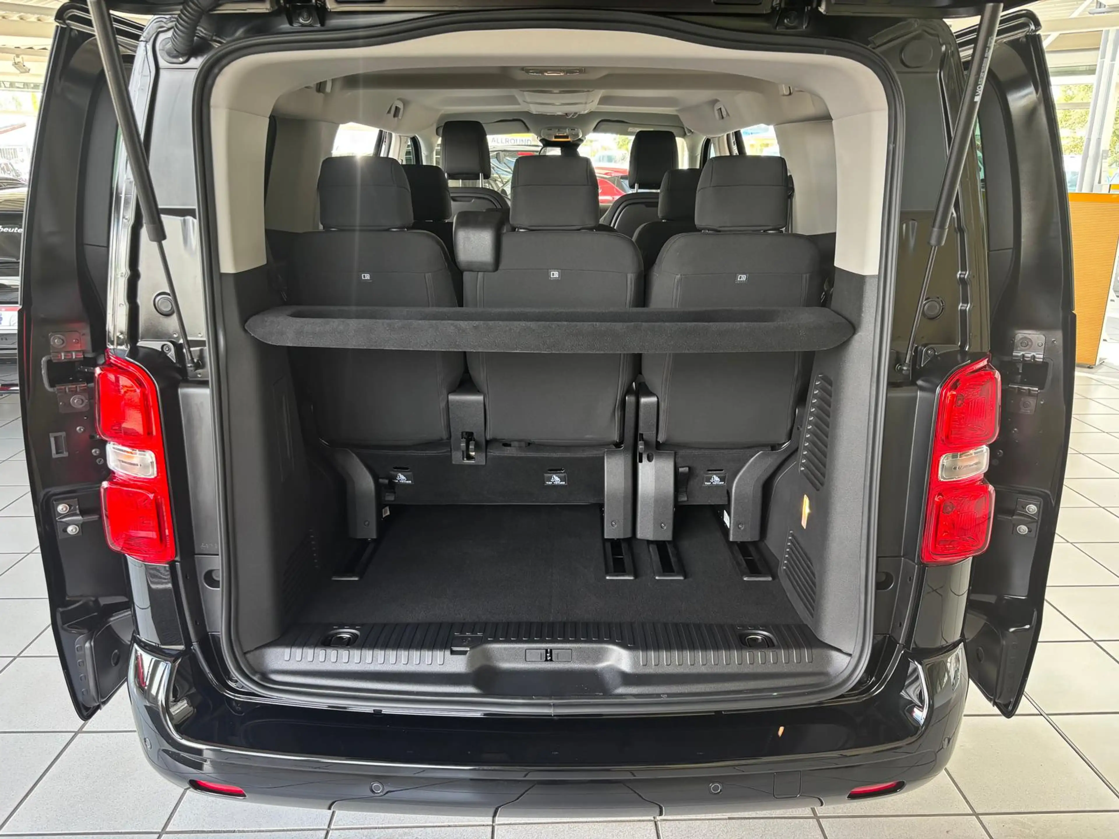 Opel Zafira Life Edition M I FAMILY PAKET I 10KM — photo 13