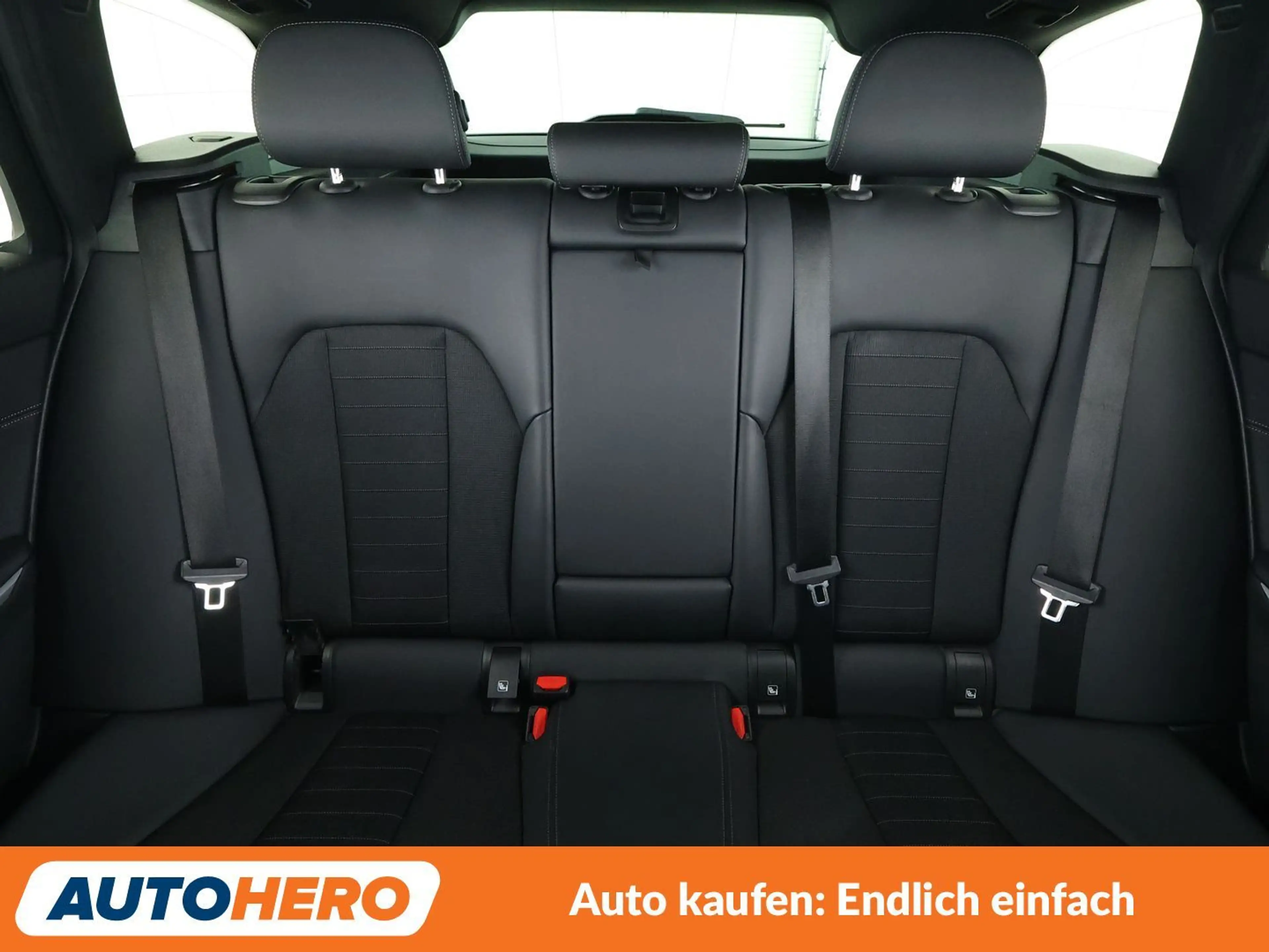 BMW 318 i Sport Line Aut.*NAVI*CAM*TEMPO*SHZ* — photo 15