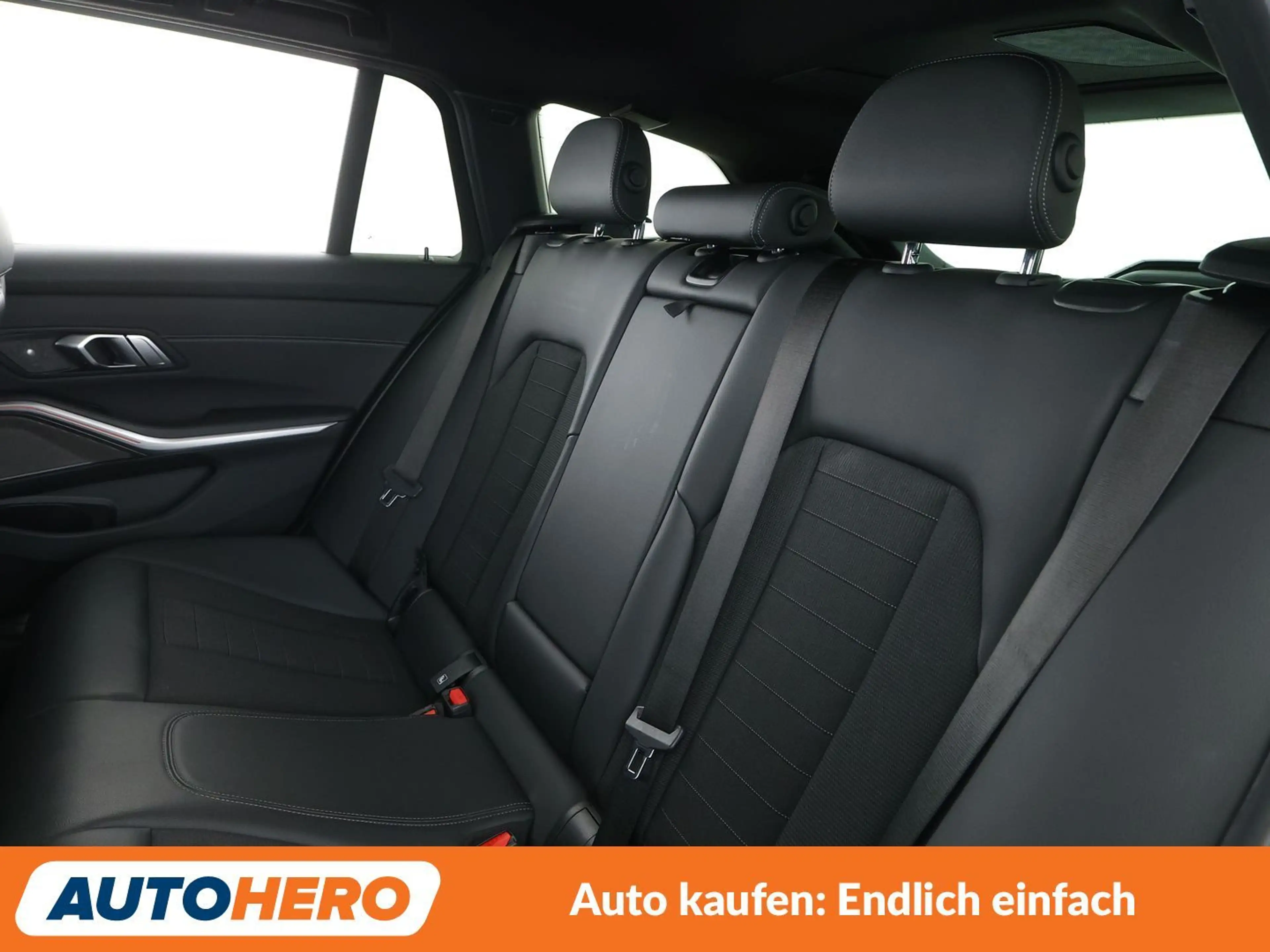 BMW 318 i Sport Line Aut.*NAVI*CAM*TEMPO*SHZ* — photo 14