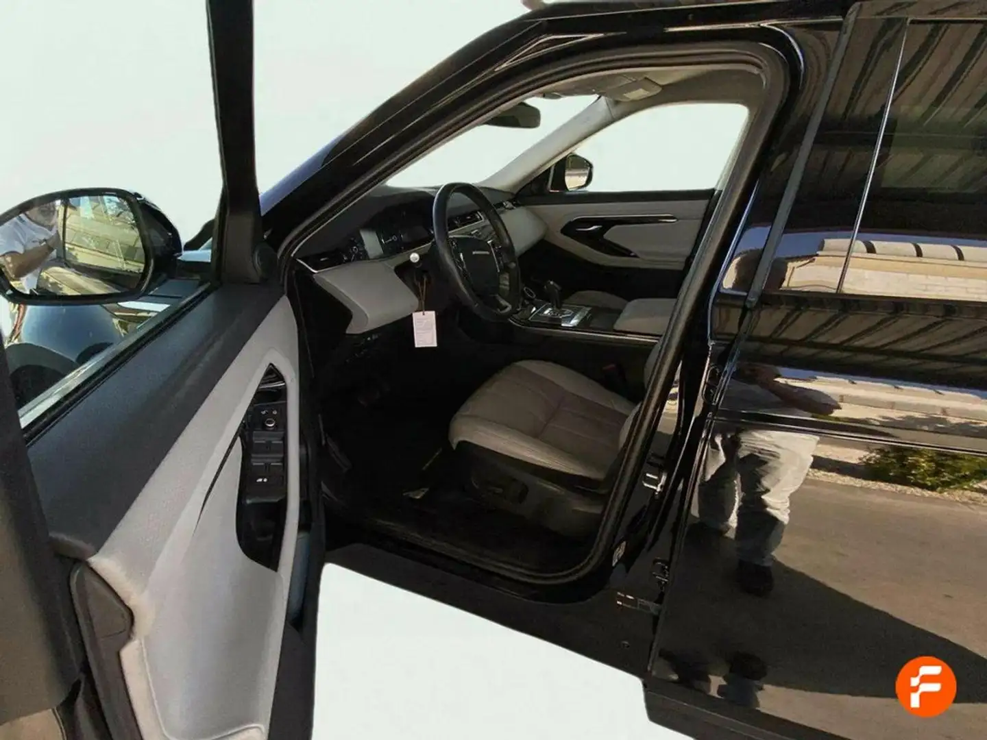 Land Rover Range Rover Evoque 2.0 D180 HSE AUTO 4WD MHEV Noir - 2