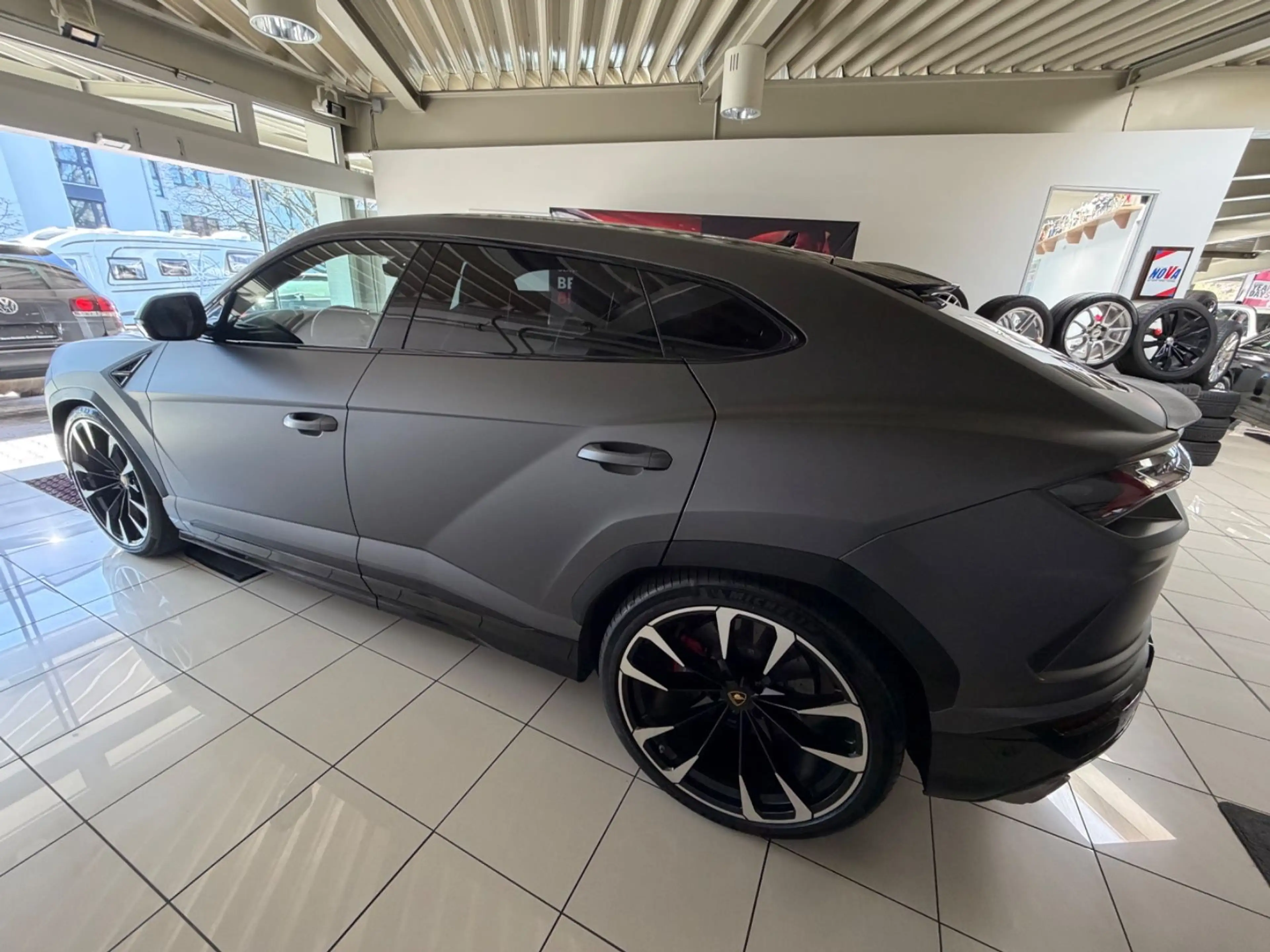Lamborghini Urus 4.0 V8*AKRAPOVIC*FOND-TV*ADAS*SOFT*GARANTIE — photo 5