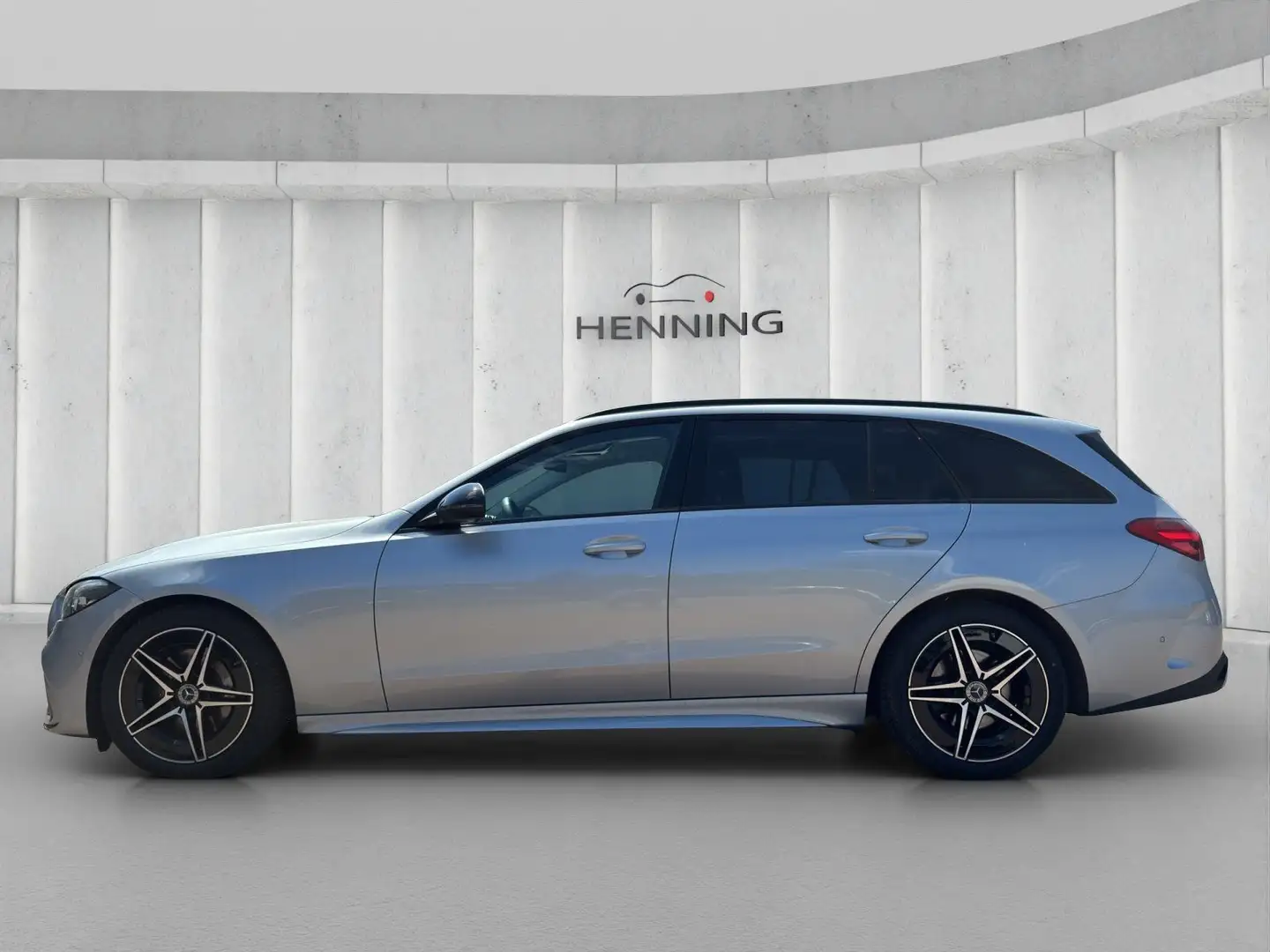 Mercedes-Benz C 180 T AMG Night-Paket Panorama Memory Totwink. Stříbrná - 2