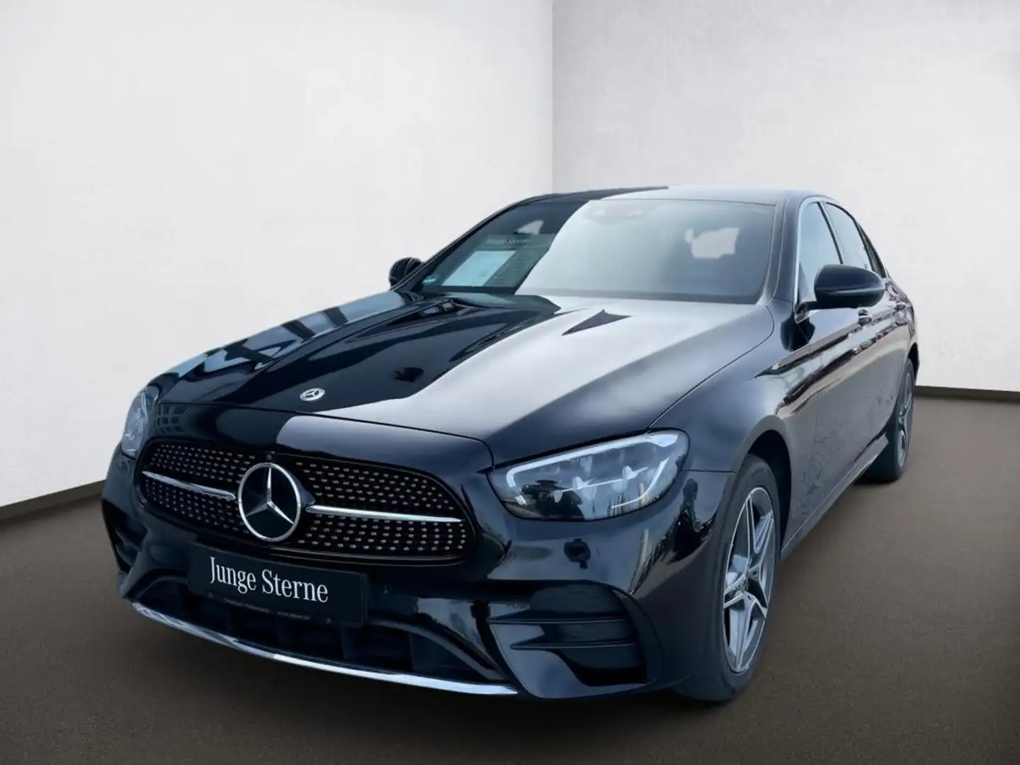 Mercedes-Benz E 300 e 4M AMG*Distr*360*LED*AMBI*MBUX*PDC*SHZ Noir - 2