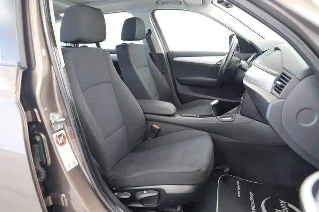BMW X1 view 10