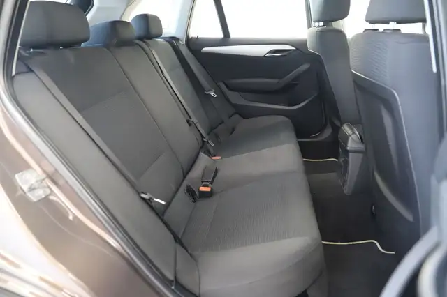 BMW X1 view 12