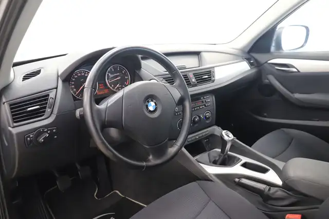 BMW X1 view 13