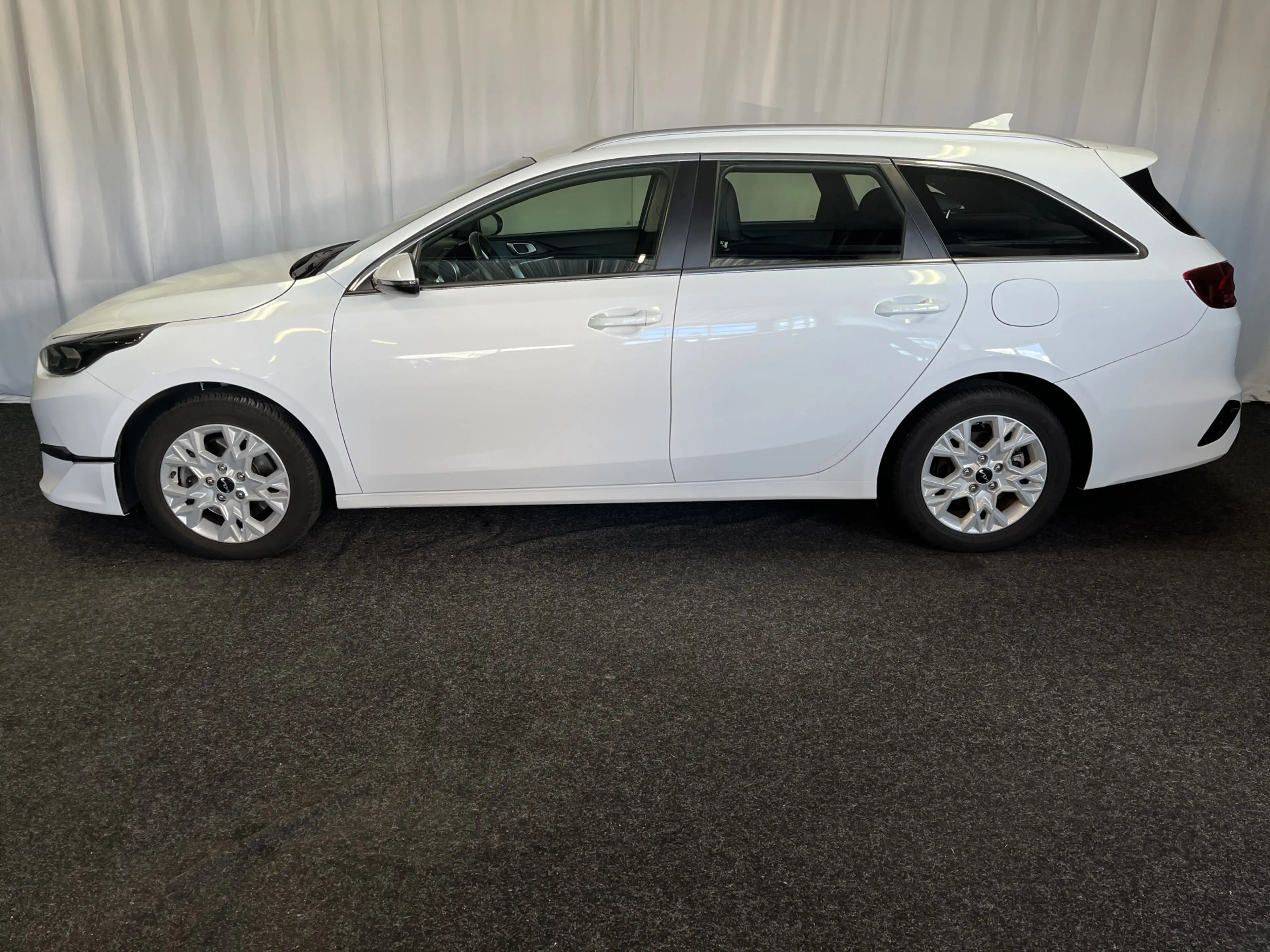 Kia Ceed SW / cee'd SW Sportswagon 1.0 T-GDi DynamicLine 1E EIGN/ECC/CAME — photo 2