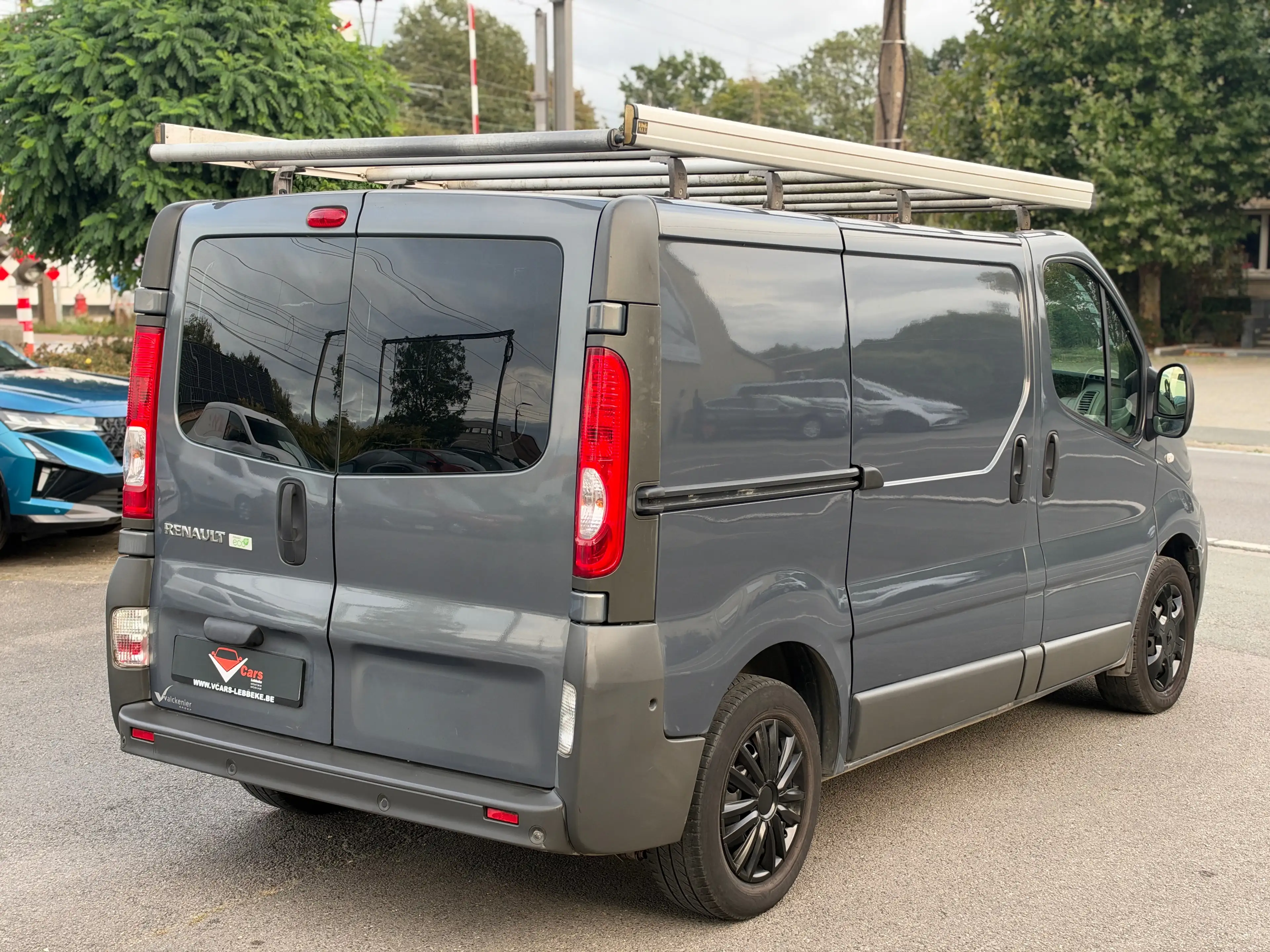 Renault Trafic 2.0 dCi 27 L1H1 Extra FAP (EU5) — photo 4