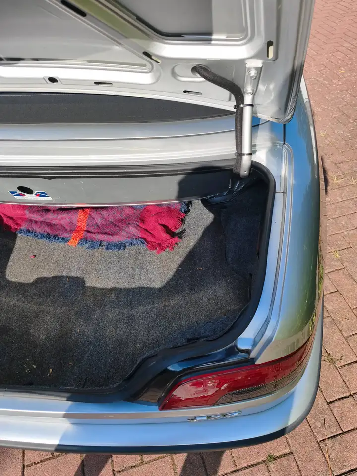 Peugeot 306 Cabriolet 1.6 Saint Tropez, foto 12